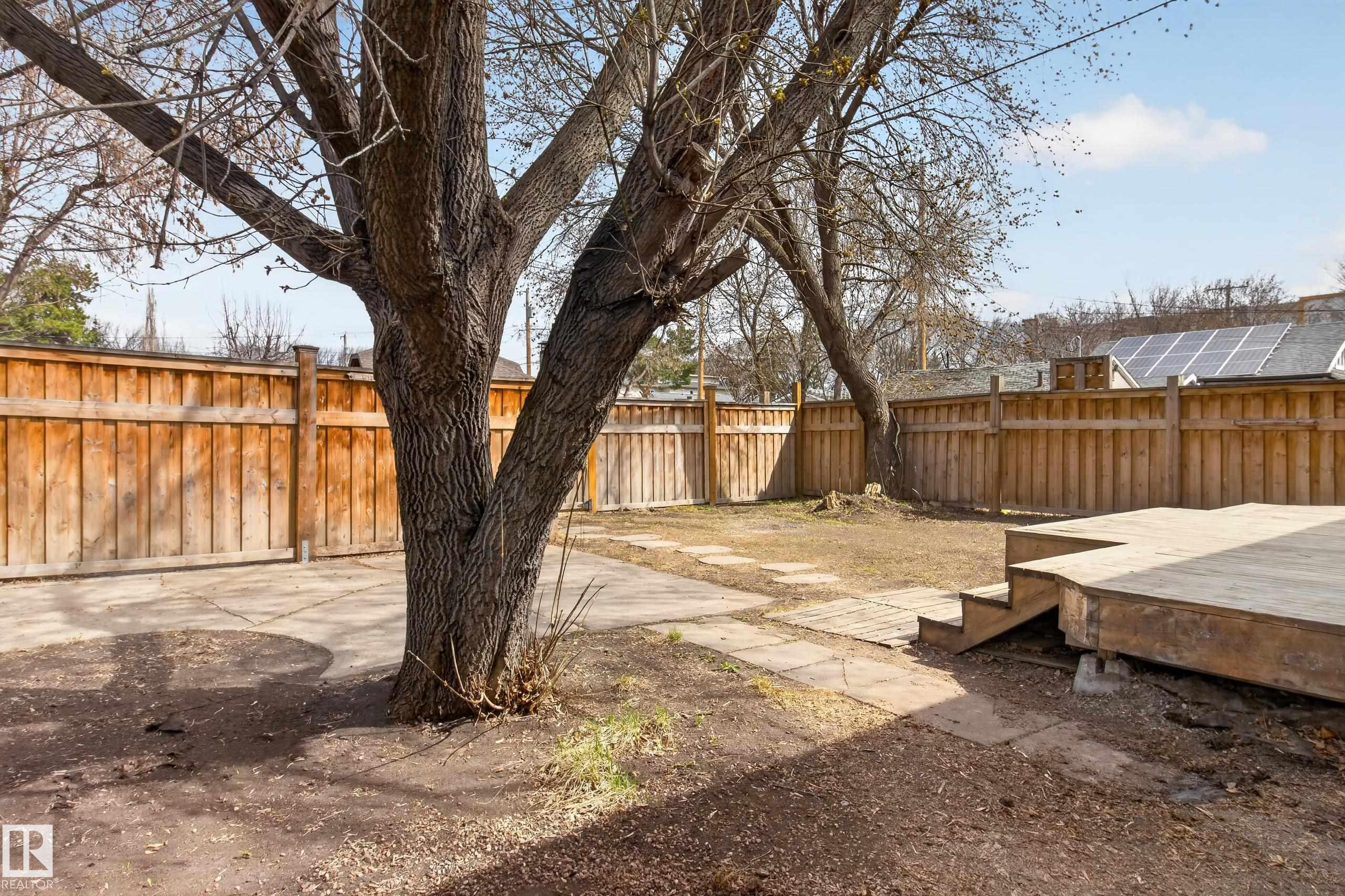 https://zimg.paragon.ice.com/ParagonImages/Property/PM/RAE/225398402/39/0/0/a3956d7bf105bc357bd580c11909ab14/1/22c39aea9719be569fb334da1d9d4fd9/225398402-33ce49d5-ddbd-428c-b55d-f18cef778e9c.JPG