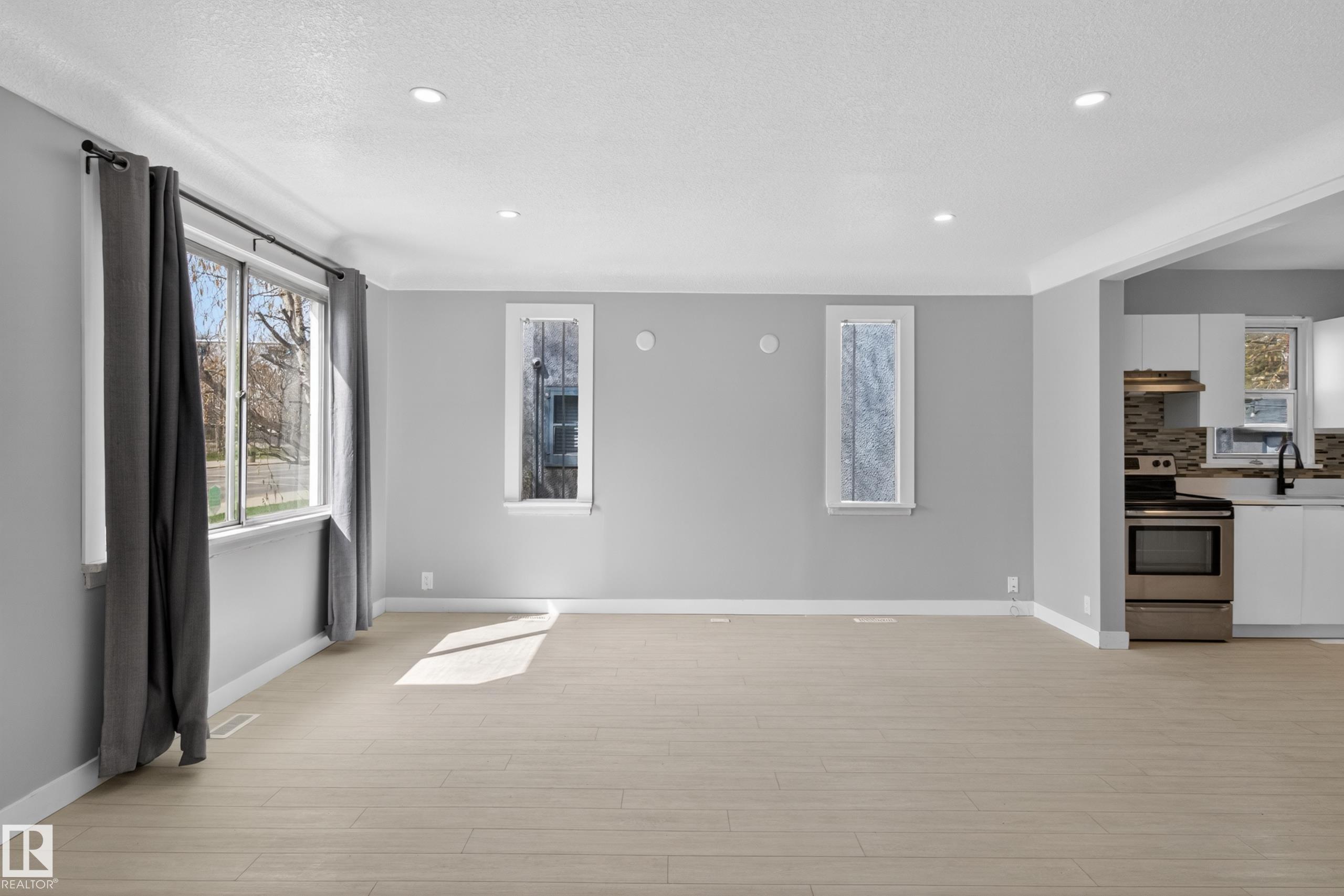 Picture for 8722 112 AV NW