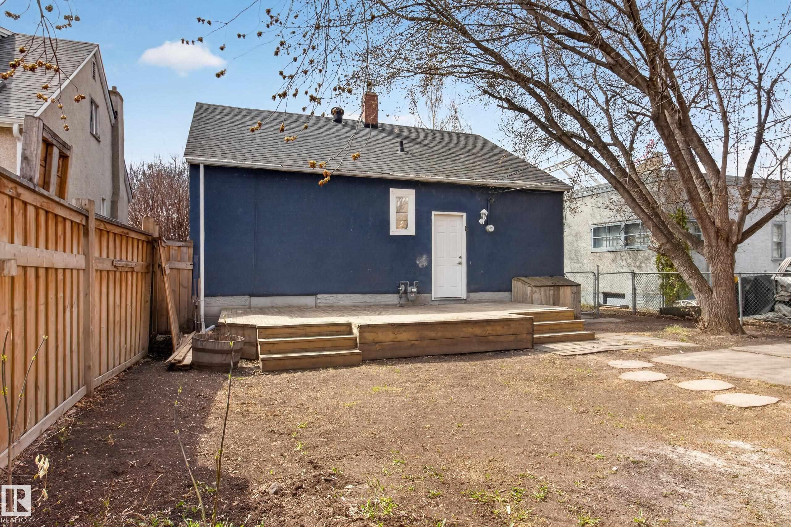 https://zimg.paragon.ice.com/ParagonImages/Property/PM/RAE/225398402/43/0/0/14339fad46823d0a22669998ace27e89/1/22c39aea9719be569fb334da1d9d4fd9/225398402-e2d595d7-8e05-40bb-a66e-0d2d755fc1de.JPG