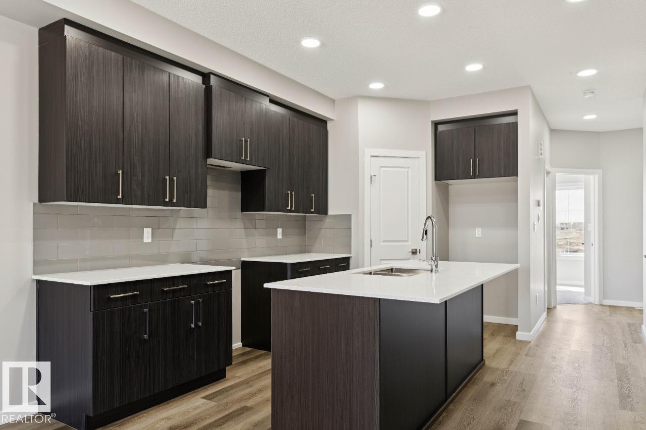 https://zimg.paragon.ice.com/ParagonImages/Property/PM/RAE/225398405/7/0/0/0ac293ee7cbf9a2714599b7435fb469b/1/76700d013af143f8cb81611135ade744/225398405-3c555721-55ef-4de9-95a9-b6188c4b33a0.JPG