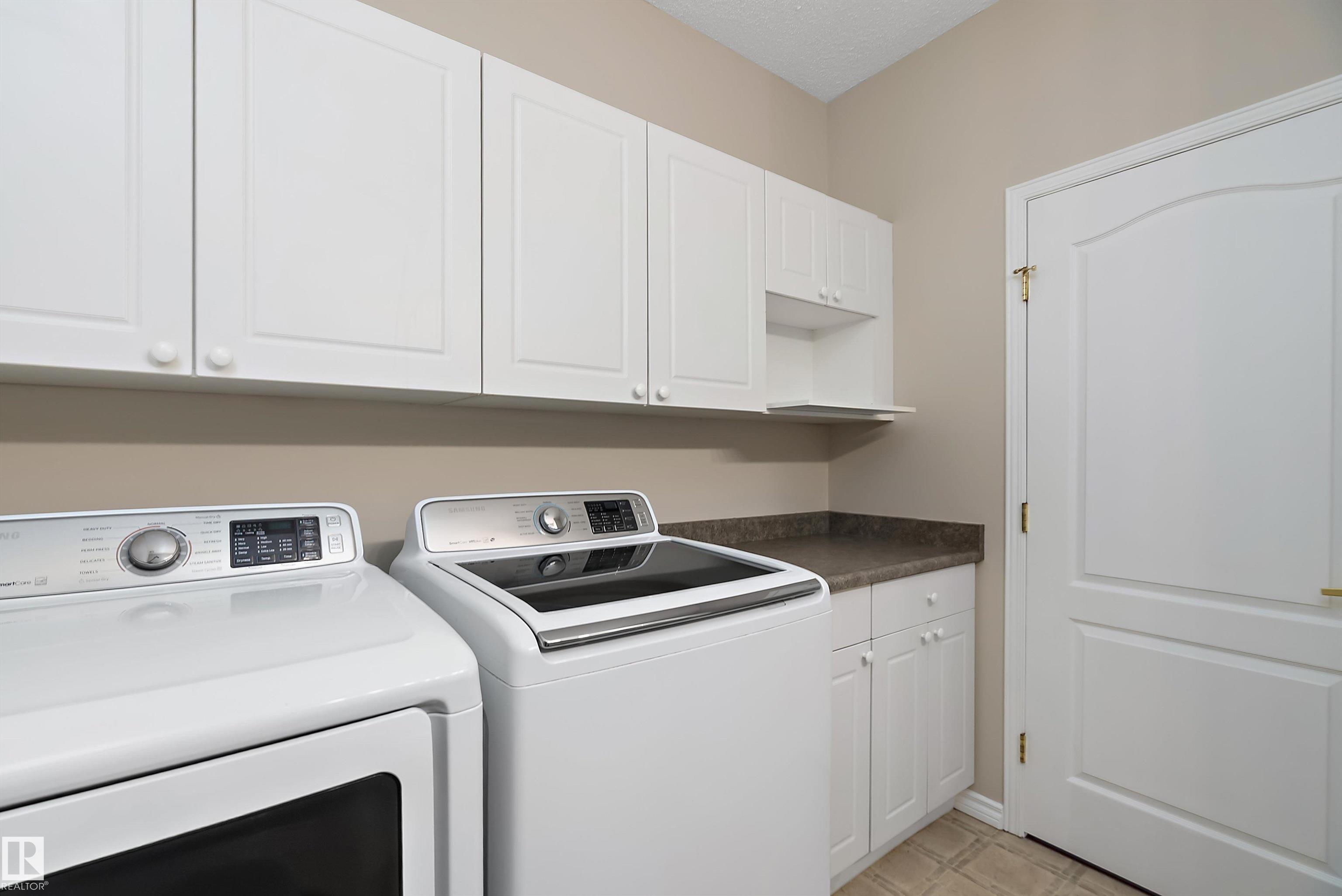 Photo 11 at 4 - 1780 Glastonbury Boulevard NW, Glastonbury, Edmonton