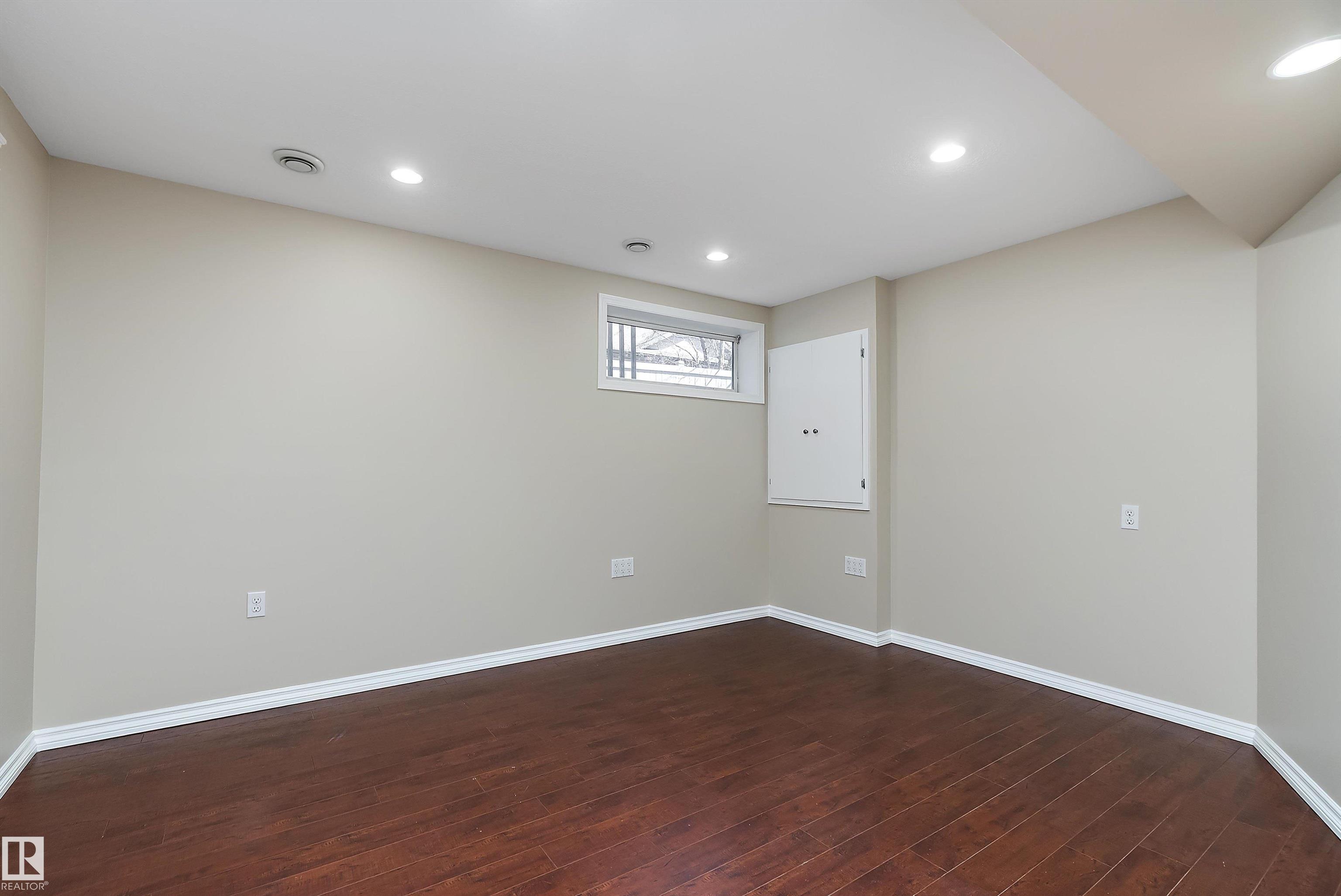 Photo 37 at 4 - 1780 Glastonbury Boulevard NW, Glastonbury, Edmonton