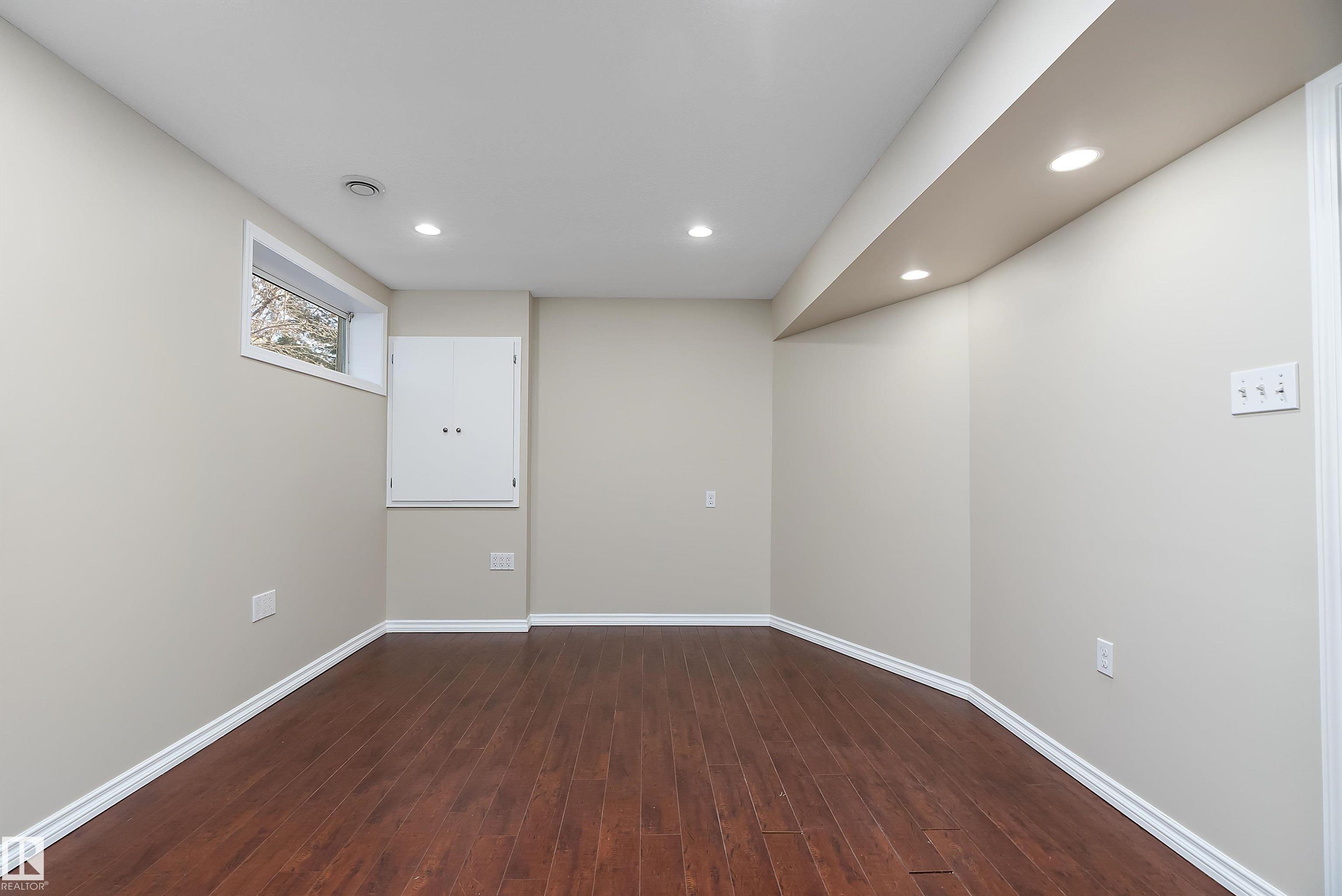 Photo 38 at 4 - 1780 Glastonbury Boulevard NW, Glastonbury, Edmonton