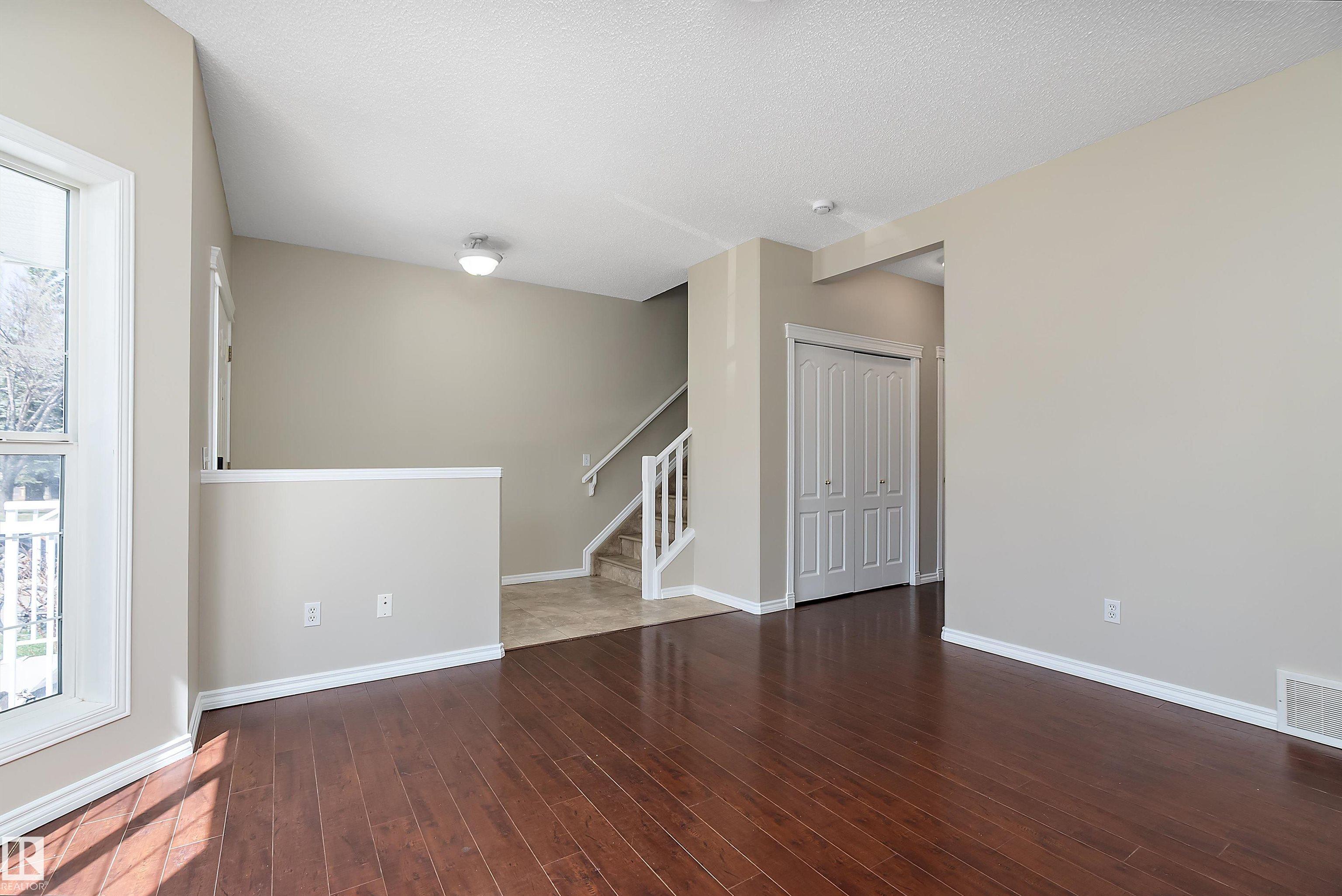 Photo 7 at 4 - 1780 Glastonbury Boulevard NW, Glastonbury, Edmonton