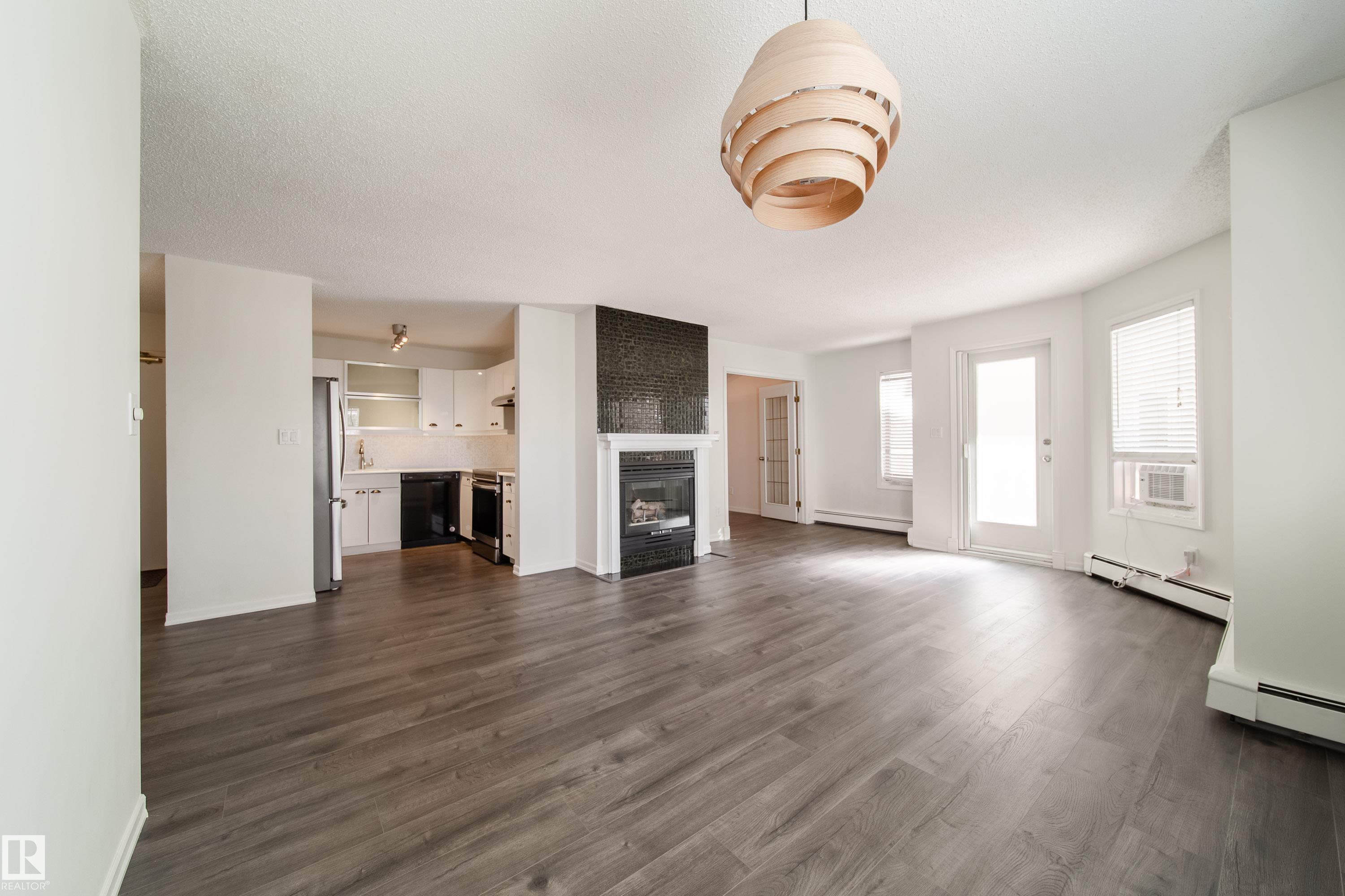 Photo 16 at 302 - 9138 83 Avenue NW, Bonnie Doon, Edmonton