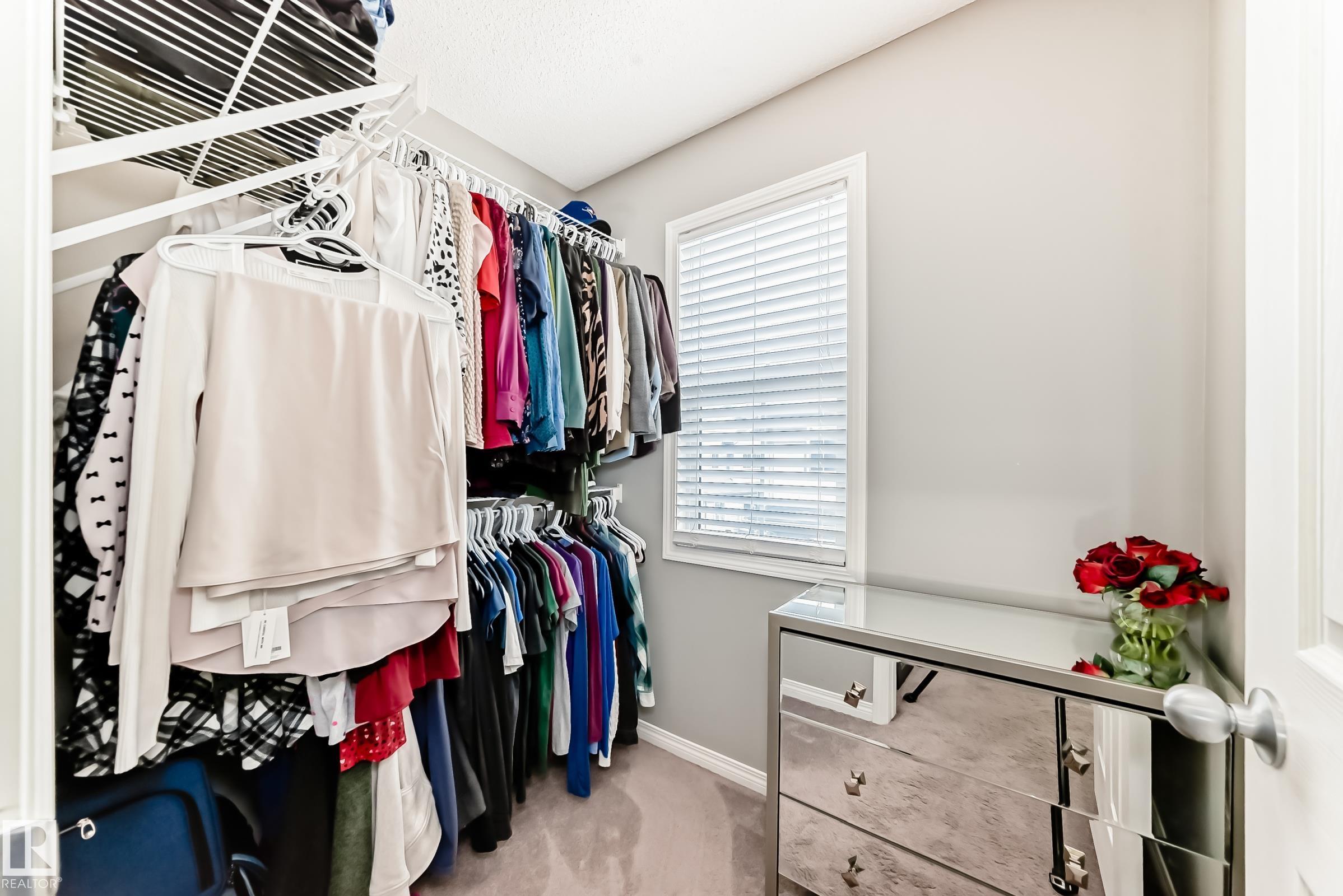https://zimg.paragon.ice.com/ParagonImages/Property/PM/RAE/225398419/28/0/0/0a11026dd52abf93e5754d67c14691b3/1/29c70483d2e16368a0d033d9fb4294a7/225398419-F1580A6A-D5C5-4B9A-8085-BB68BB0C1FF6.JPG