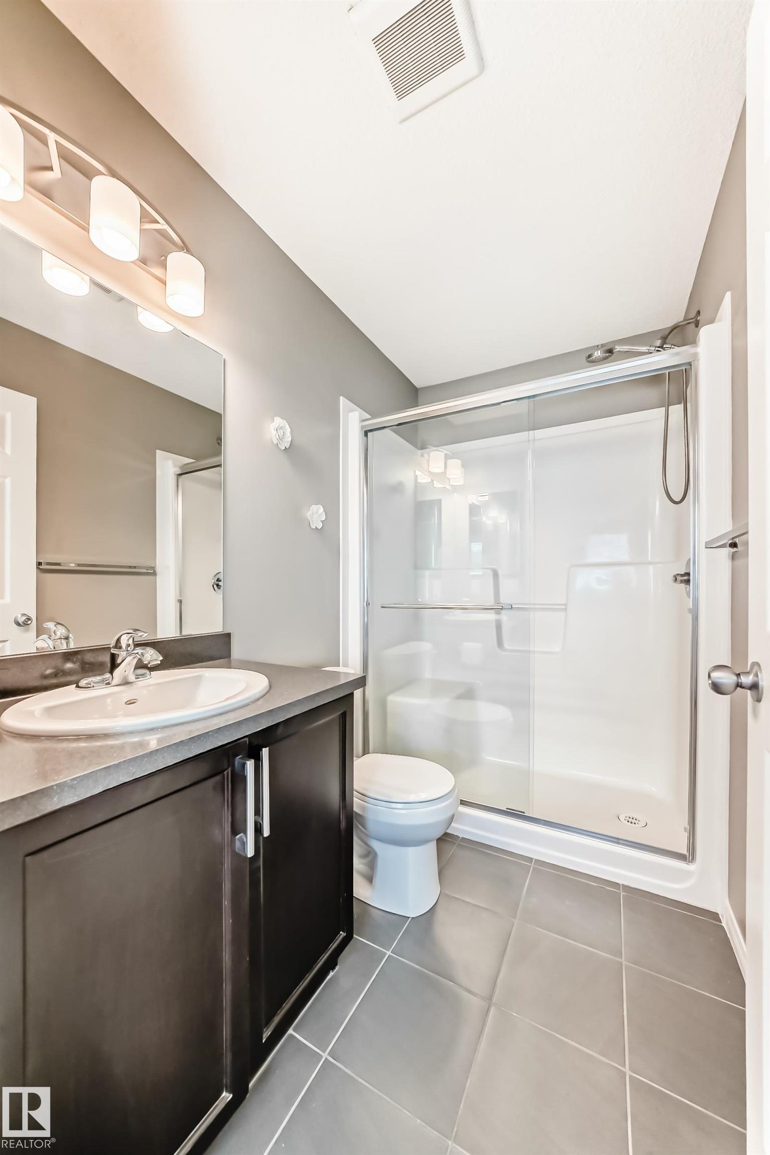 https://zimg.paragon.ice.com/ParagonImages/Property/PM/RAE/225398419/30/0/0/763a0265b28bf486afc68d5402ba1cf9/1/29c70483d2e16368a0d033d9fb4294a7/225398419-EB7BFCD7-990E-411B-BF8D-A751B2C4D607.JPG