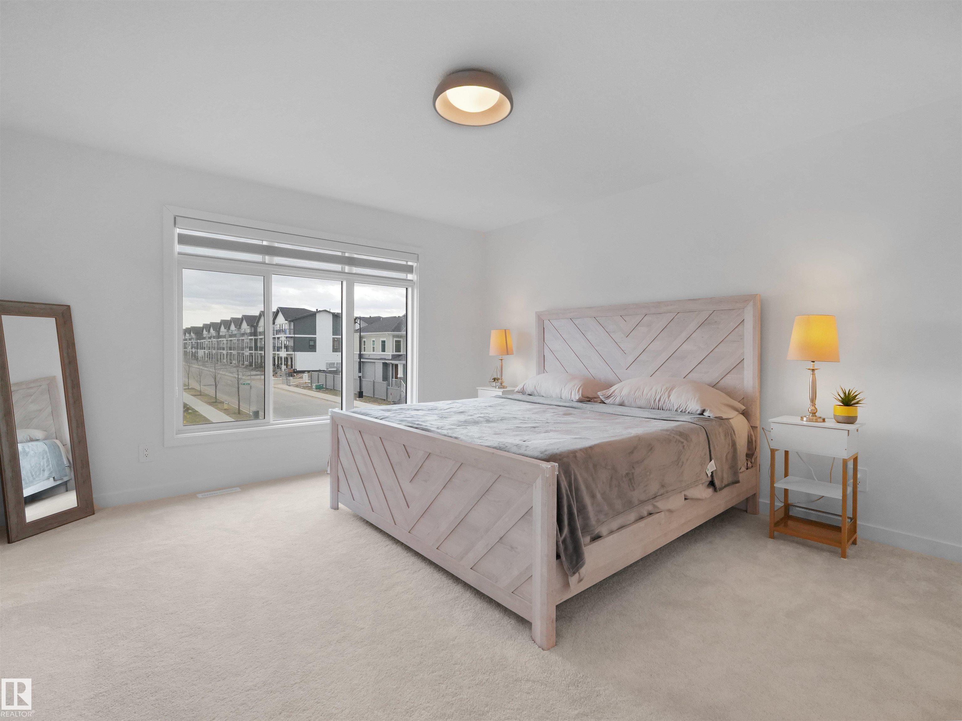https://zimg.paragon.ice.com/ParagonImages/Property/PM/RAE/225398420/21/0/0/7f28728cd399ec4c7f55ce42372fa01b/1/9afa369f9f40c078b650ab212449f82b/225398420-99c0ca8e-861a-44a8-9559-88d26b1db41d.JPG