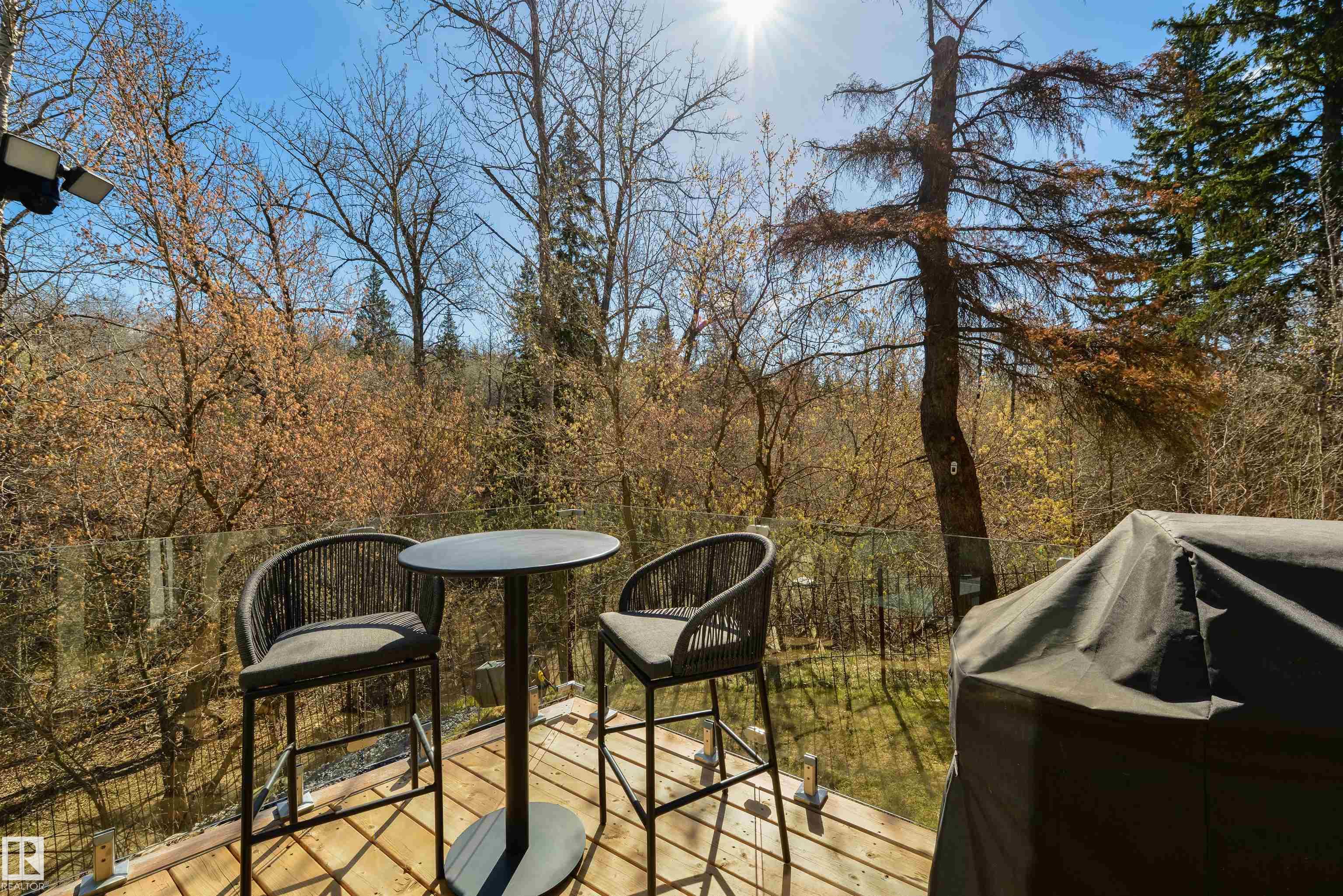 https://zimg.paragon.ice.com/ParagonImages/Property/PM/RAE/225398427/9/0/0/892d0e3d7a65575e15358ff805975ae2/1/012db6d60516b3adecad9185fd5d097b/225398427-7FDCC08B-490A-4BFE-B226-6A67C37112C9.JPG