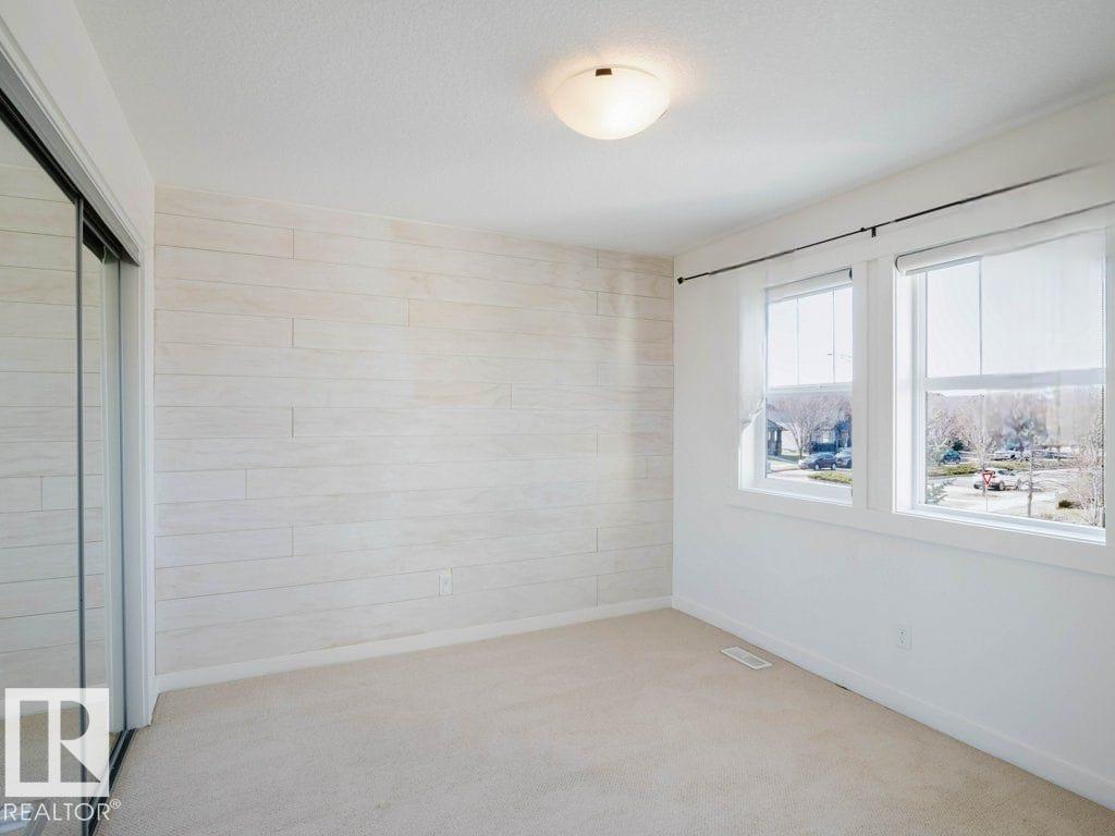https://zimg.paragon.ice.com/ParagonImages/Property/PM/RAE/225398434/31/0/0/52647db314a18edaf596c1e3eb67aeb1/1/1f1e11e3435ea277174cd4760730cdbc/225398434-0faa6e05-96f9-4fbf-9ee2-31172e192396.JPG