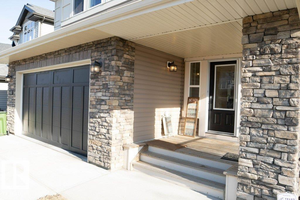 Picture for 15867 11 AV SW