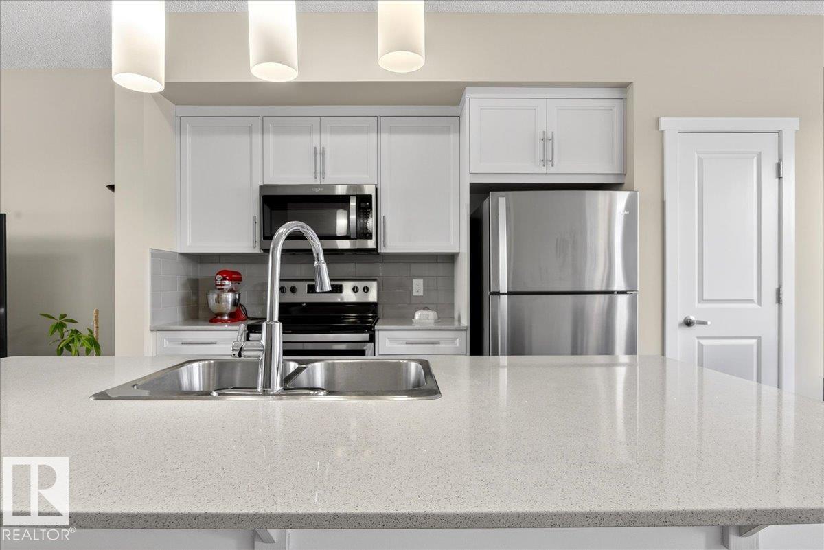 https://zimg.paragon.ice.com/ParagonImages/Property/PM/RAE/225398449/11/0/0/7b81d5070e2f2e96ee2fcc25988abed6/1/d172c30112f7979b55b0ae030e3a46eb/225398449-a8eba380-621d-41ba-a165-d151aa679198.JPG