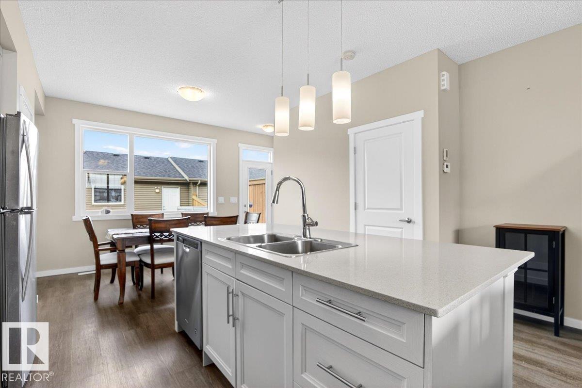 https://zimg.paragon.ice.com/ParagonImages/Property/PM/RAE/225398449/12/0/0/67c36ac943c0bfb488ef497846bfa7c3/1/d172c30112f7979b55b0ae030e3a46eb/225398449-51947a6b-8e1c-4b79-a956-b3882ec546c0.JPG