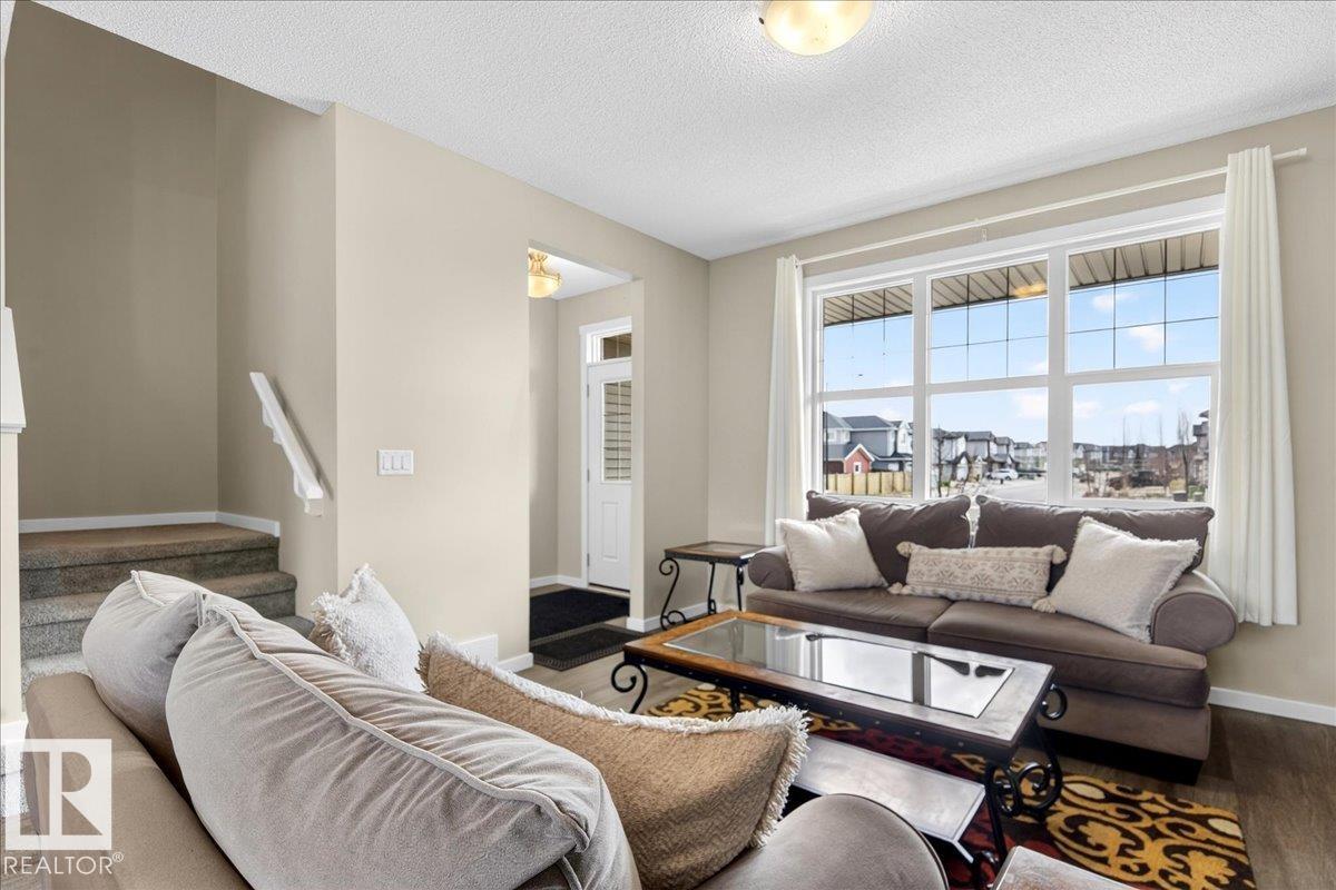 https://zimg.paragon.ice.com/ParagonImages/Property/PM/RAE/225398449/9/0/0/7750c264366fcc2665a33055dde93db3/1/d172c30112f7979b55b0ae030e3a46eb/225398449-15fb33e8-a887-4676-b6e5-1720a69dcbbf.JPG