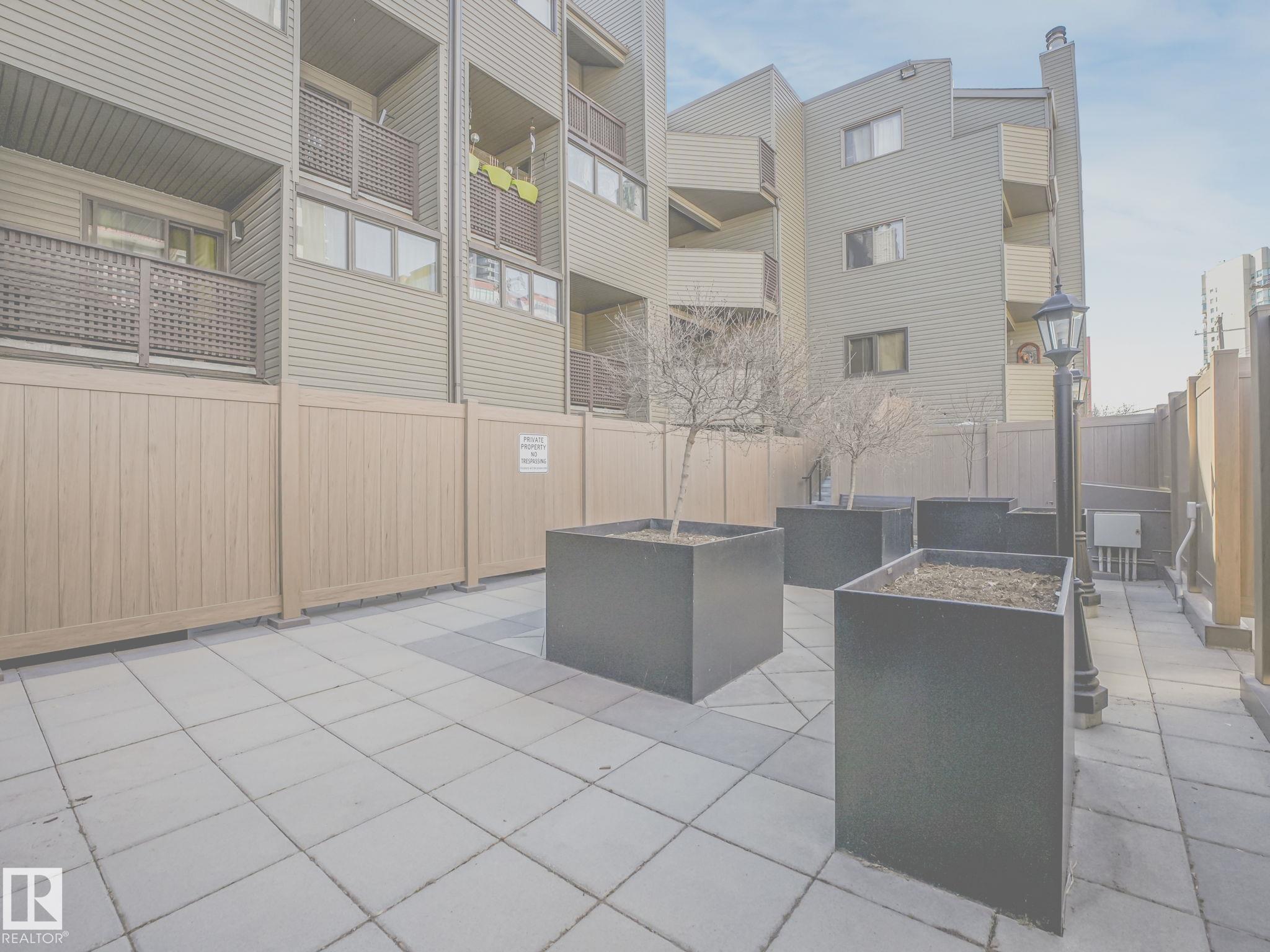 https://zimg.paragon.ice.com/ParagonImages/Property/PM/RAE/225398452/26/0/0/b3375665077e702ecec6439a7ad3a2cc/1/552cc97f5479ef5bba9020a13b358c63/225398452-42d16f84-7dbe-405e-a5d2-cc10ae19f46e.JPG