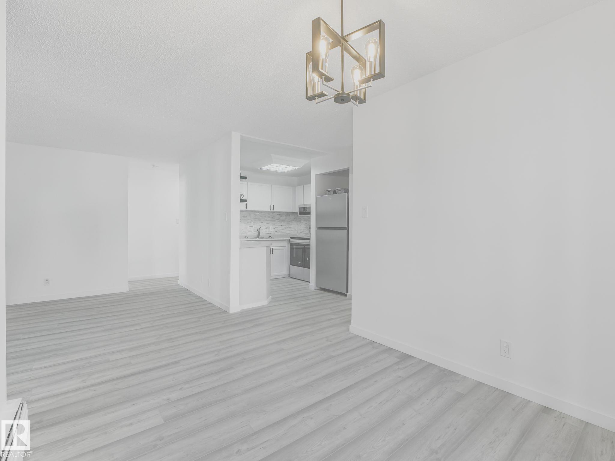 https://zimg.paragon.ice.com/ParagonImages/Property/PM/RAE/225398452/9/0/0/9438988aca114729f82817a7b3b823a6/1/552cc97f5479ef5bba9020a13b358c63/225398452-c6aa05e9-d4f9-4f90-bfb6-0979ce0957c3.JPG