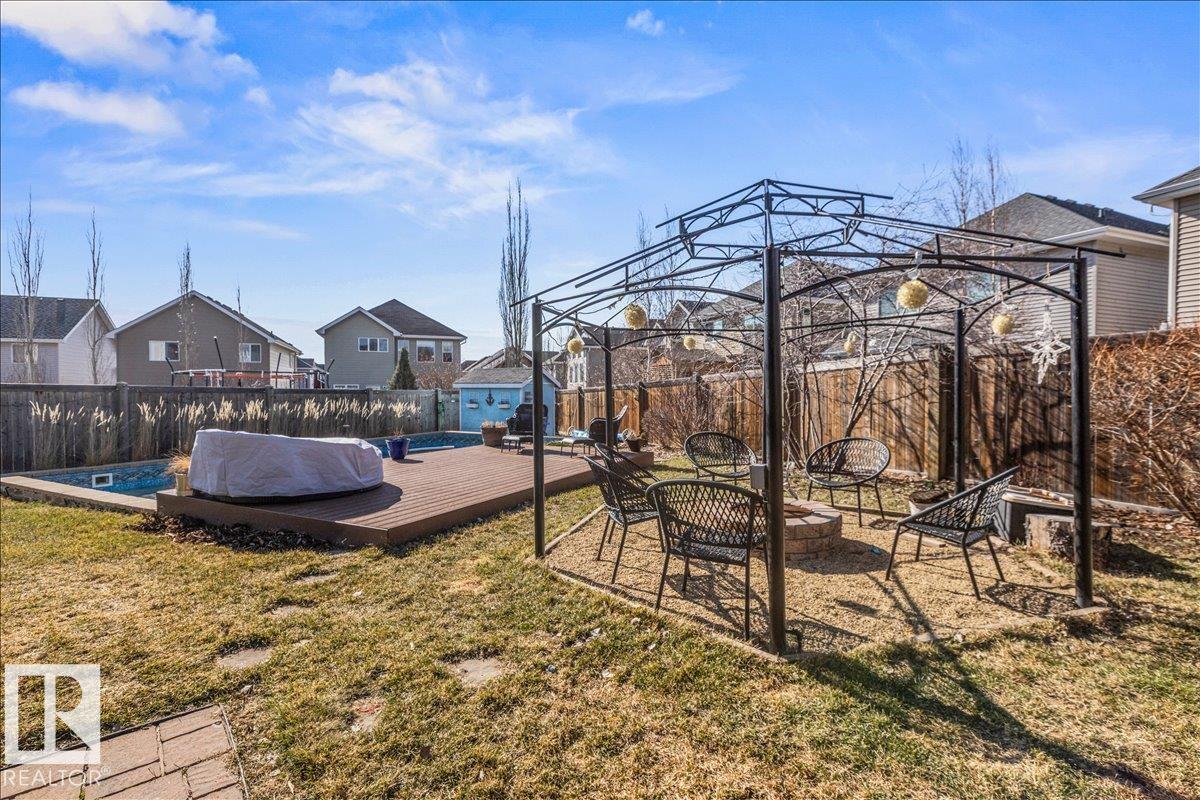https://zimg.paragon.ice.com/ParagonImages/Property/PM/RAE/225398458/48/0/0/f7f6e507ab056fed1f86f81fe36fd5e2/1/45e8b38fe269a3aec85d75e3c1a2daa1/225398458-b7b36717-cb96-41ec-b622-4e3362e01f5c.JPG