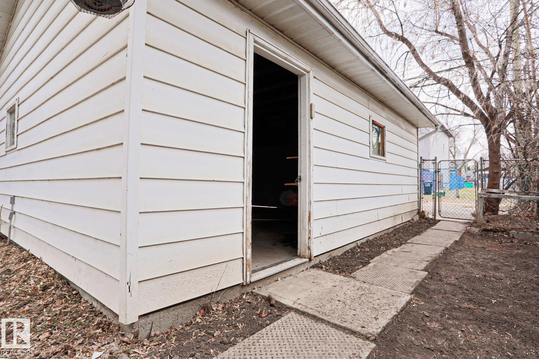 Photo 51 at 9611 81 Avenue NW, Ritchie, Edmonton