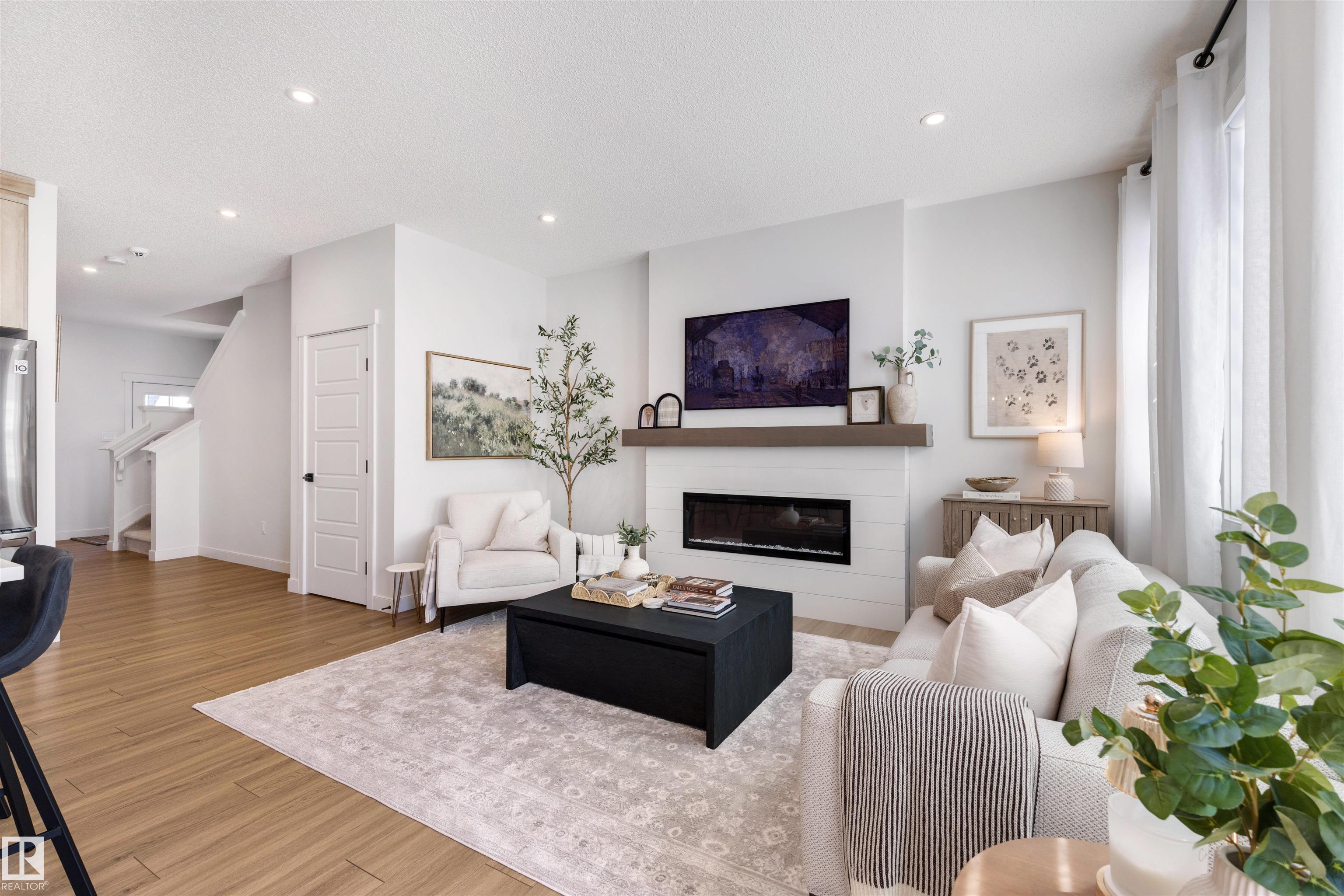 Picture for 11987 34 AV SW