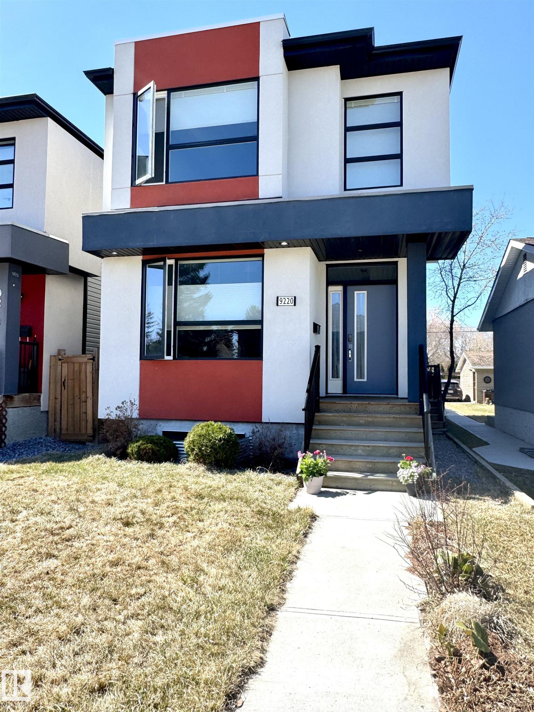 Photo 2 at 9220 154 Street NW, Sherwood, Edmonton
