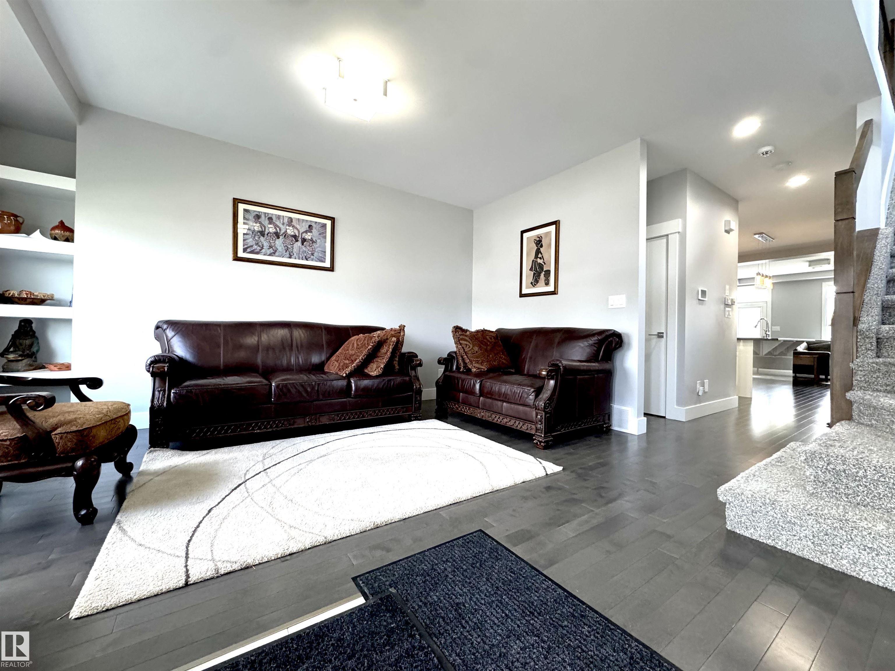 https://zimg.paragon.ice.com/ParagonImages/Property/PM/RAE/225398483/24/0/0/58598f95e2ec0cb3051f1196930d80f6/1/21f456cebe1502393db55f52d81b67be/225398483-445d626d-5ab8-4198-9687-92057e6da2ff.JPG