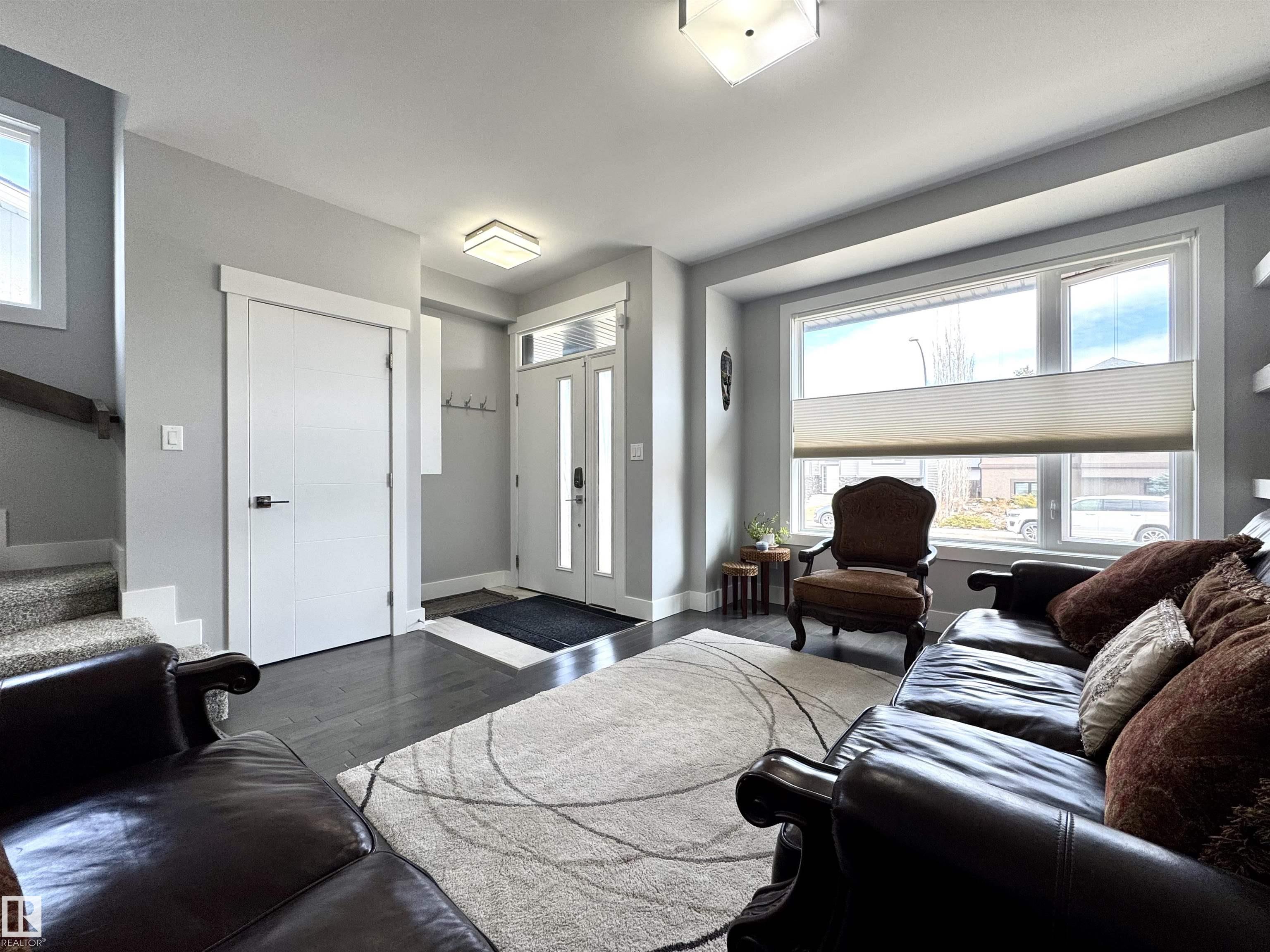 Photo 5 at 9220 154 Street NW, Sherwood, Edmonton