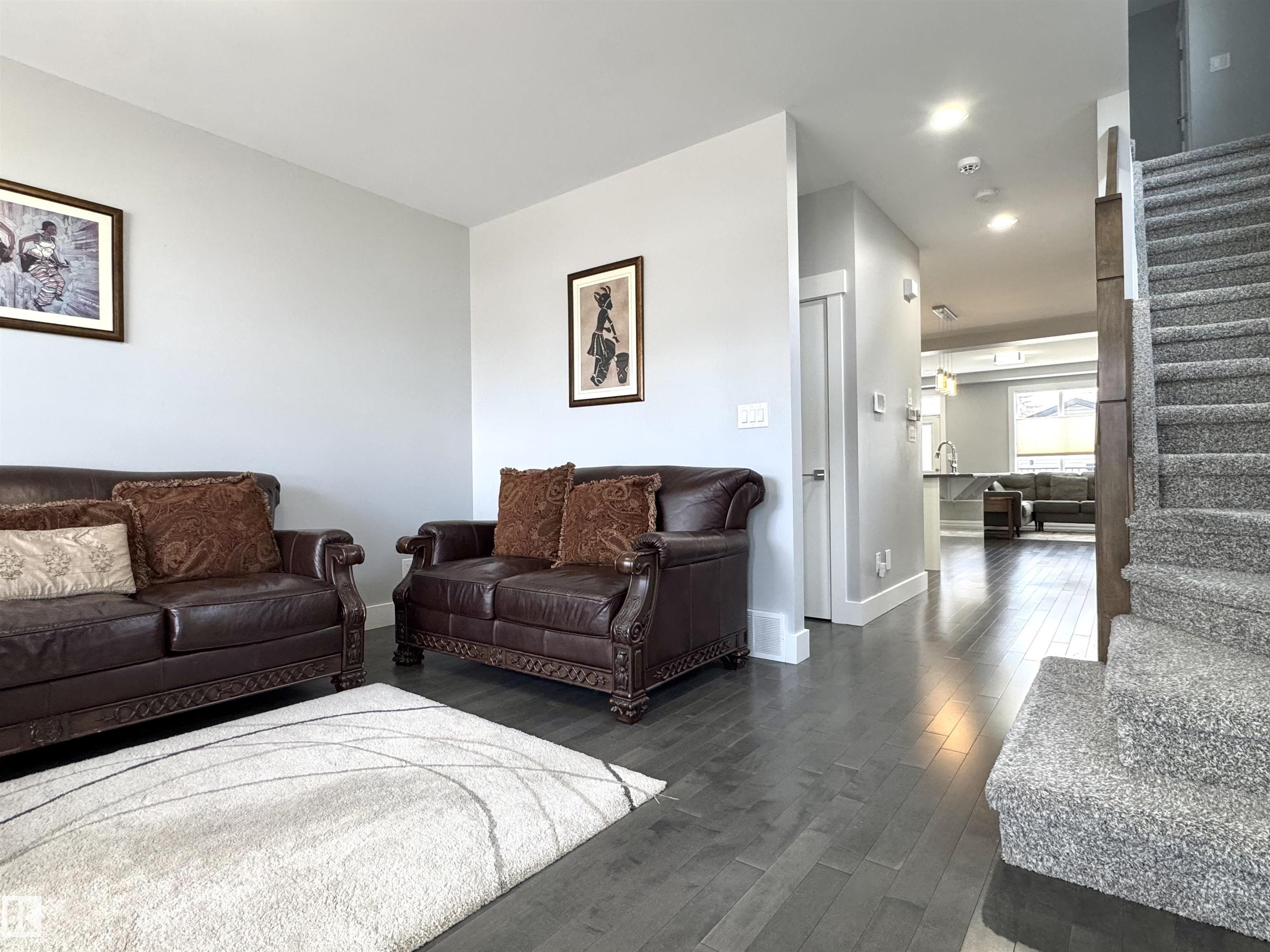 Photo 9 at 9220 154 Street NW, Sherwood, Edmonton