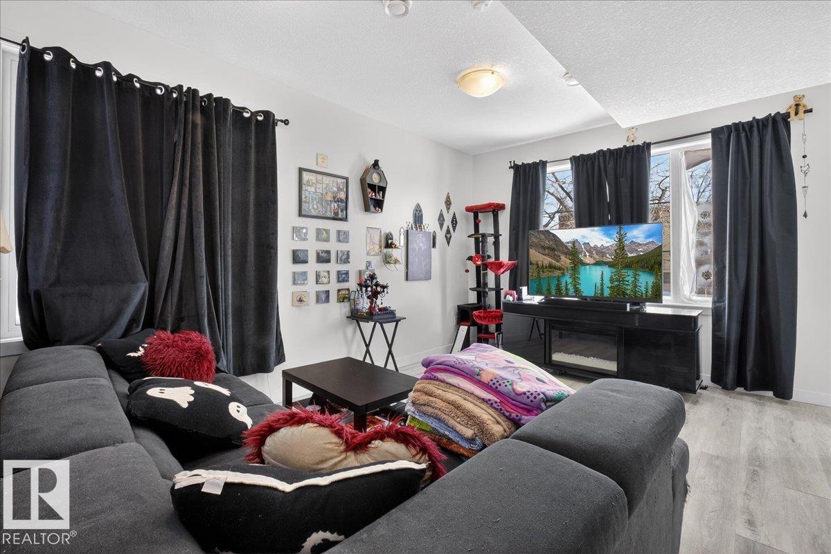 Photo 11 at 1 - 11616 82 Street NW, Parkdale, Edmonton