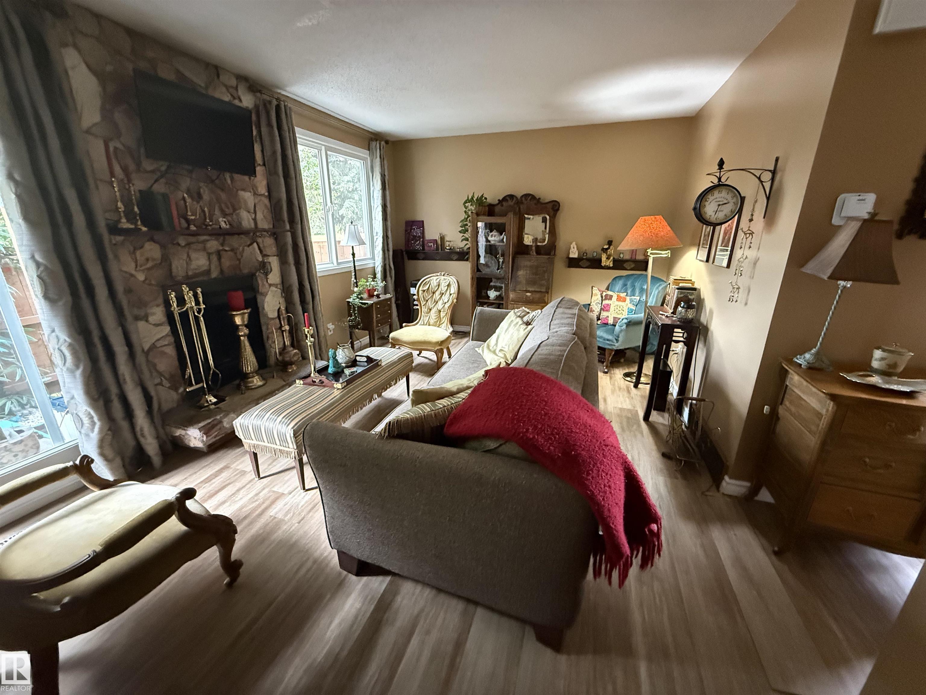 Photo 4 at 18525 66 Avenue NW, Ormsby Place, Edmonton