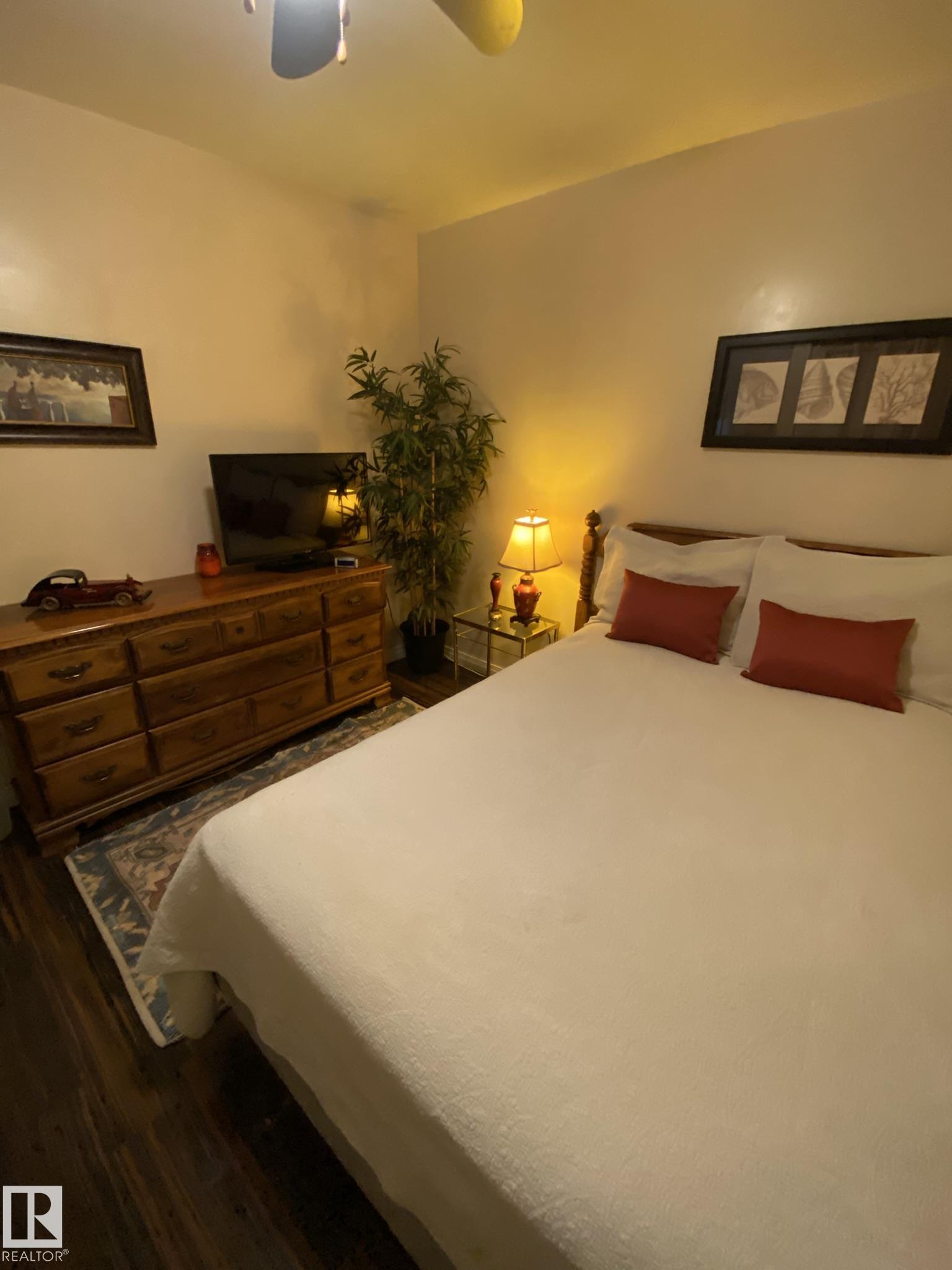 Photo 33 at 18525 66 Avenue NW, Ormsby Place, Edmonton