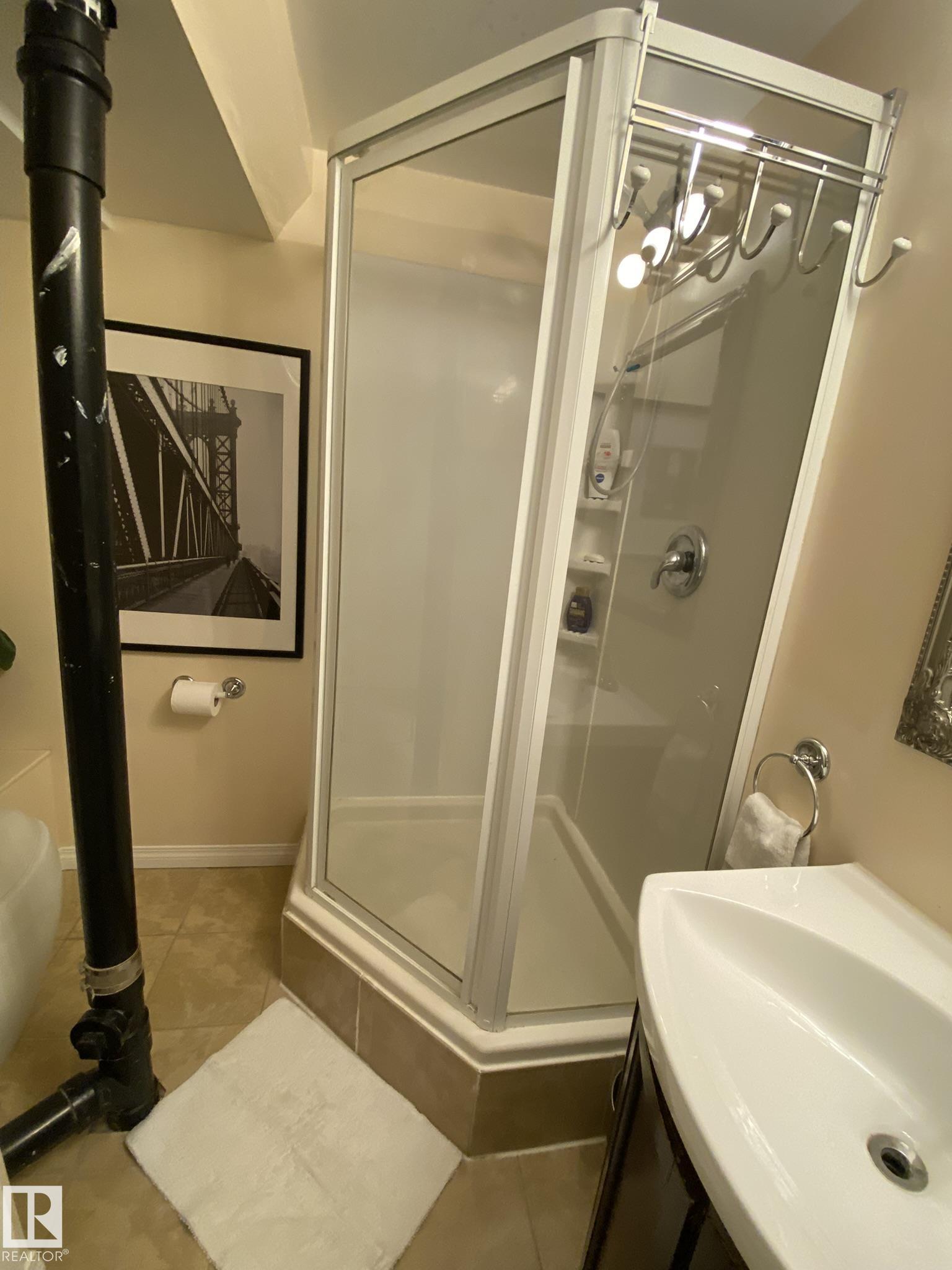 Photo 37 at 18525 66 Avenue NW, Ormsby Place, Edmonton