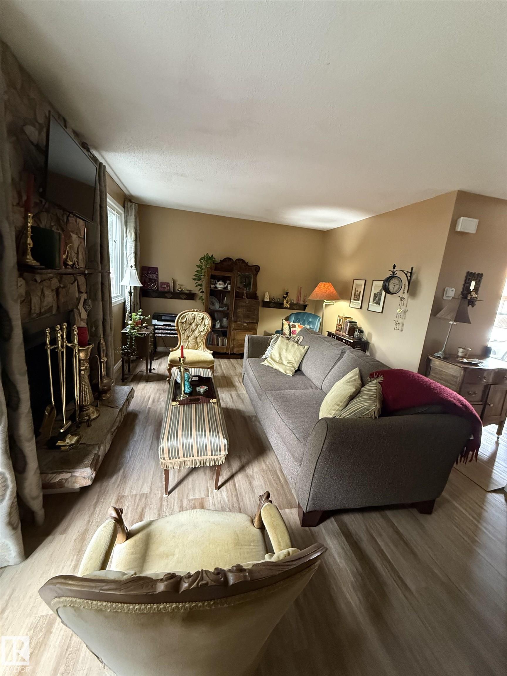 Photo 6 at 18525 66 Avenue NW, Ormsby Place, Edmonton