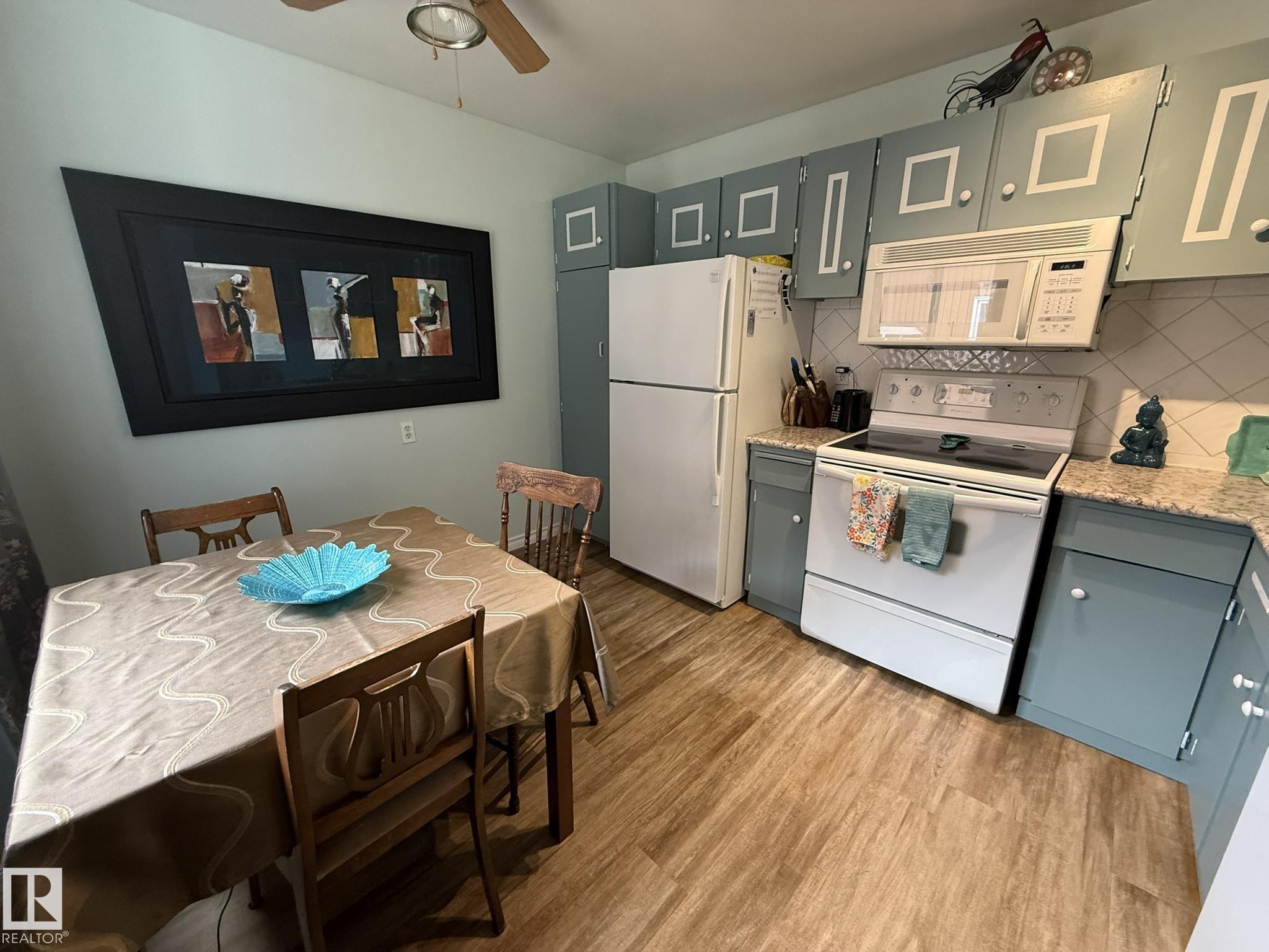 Photo 8 at 18525 66 Avenue NW, Ormsby Place, Edmonton