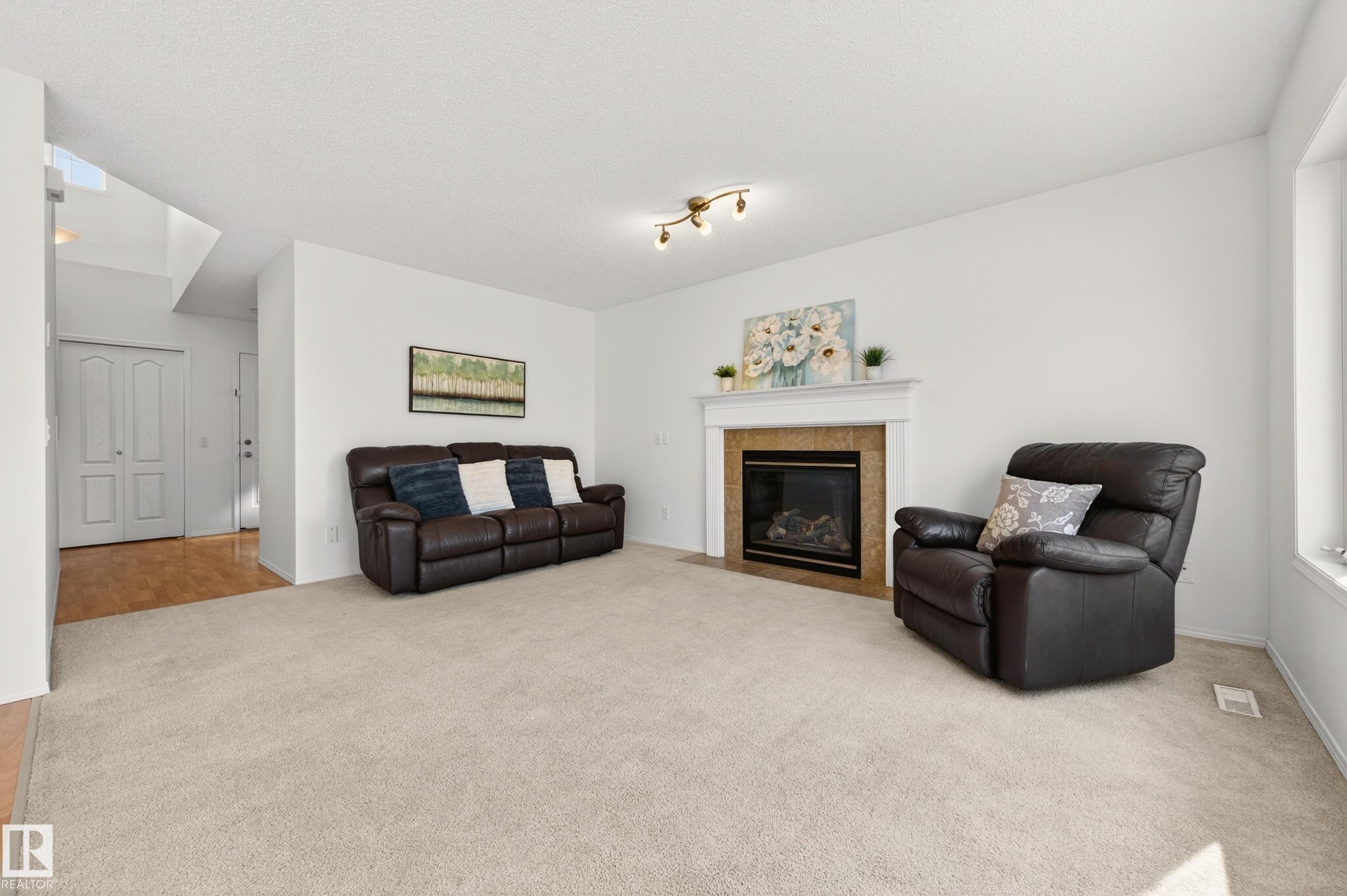 Photo 16 at 19019 49 Avenue NW, Jamieson Place, Edmonton