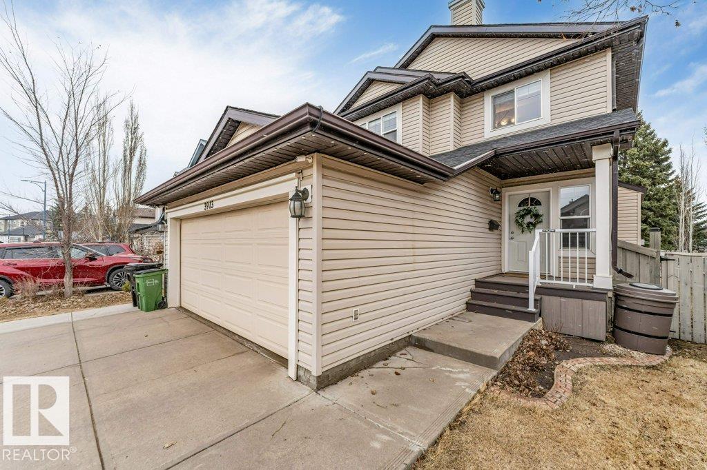 Photo 2 at 3913 Mcmullen Green green SW, Macewan, Edmonton