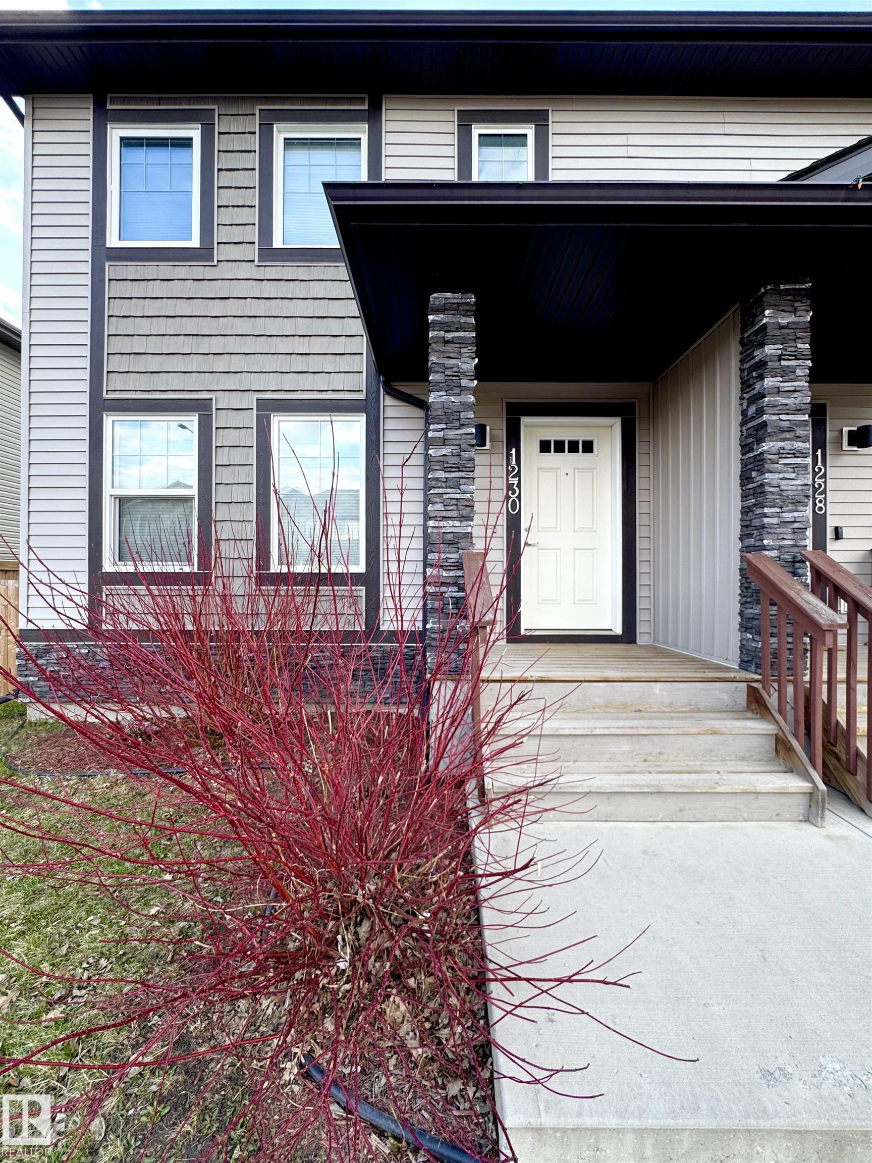 Photo 2 at 1230 163 Street SW, Glenridding Heights, Edmonton