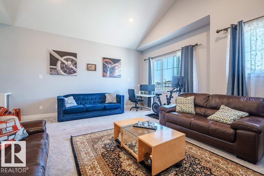 https://zimg.paragon.ice.com/ParagonImages/Property/PM/RAE/225398503/33/0/0/cd235d62f408ecffcf3072f92228e80c/1/12fcf484367cbfafd0ef90de36c73b97/225398503-ccb9c710-89ae-4d32-be91-2cd59c12b277.JPG