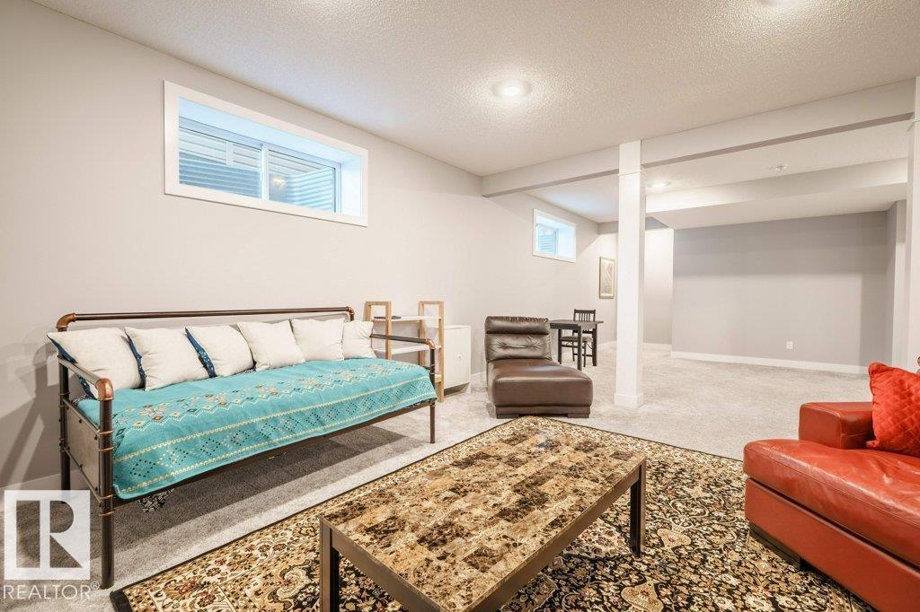 https://zimg.paragon.ice.com/ParagonImages/Property/PM/RAE/225398503/56/0/0/e77dd552d464194773e7353acc2bed38/1/12fcf484367cbfafd0ef90de36c73b97/225398503-942f9cc3-bf7f-485b-971b-8b2970cef328.JPG