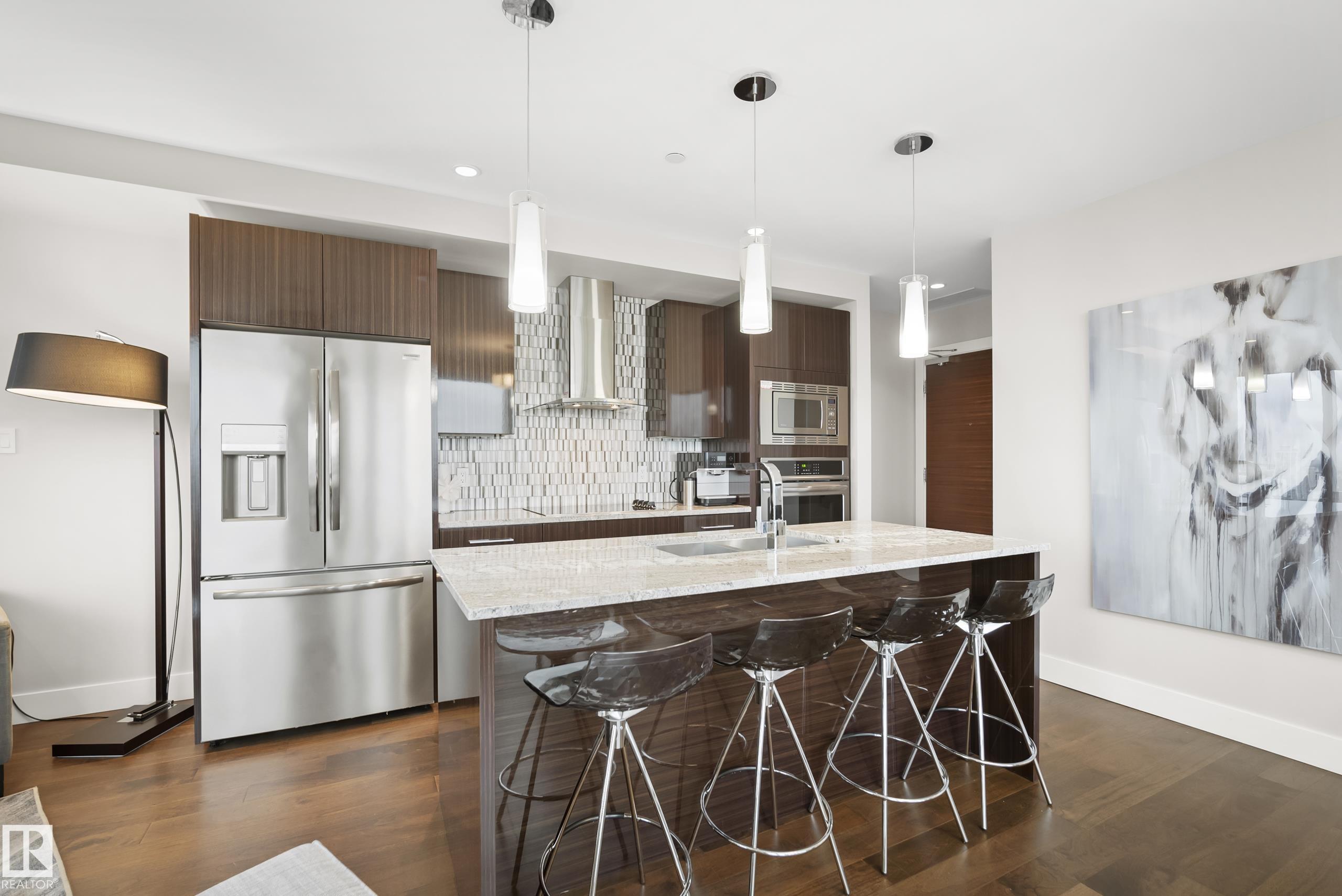 https://zimg.paragon.ice.com/ParagonImages/Property/PM/RAE/225398505/10/0/0/040fa7c4eb7a63303c83b3e5ad11e287/1/9dde936d92eecab7975c981a53506483/225398505-23d46b74-33aa-44ab-b530-ca9c5c1b22f6.JPG