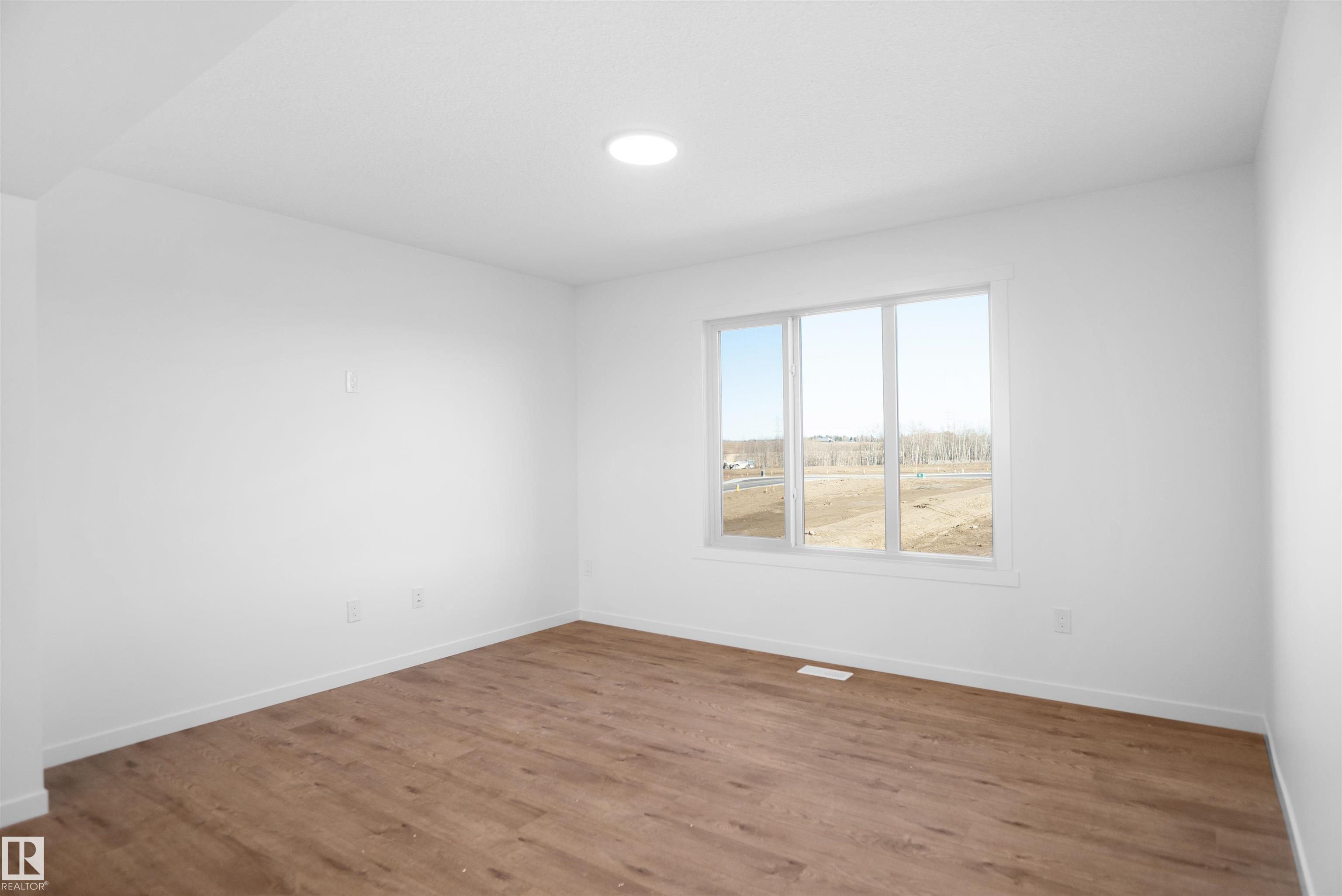 https://zimg.paragon.ice.com/ParagonImages/Property/PM/RAE/225398506/10/0/0/edd659c37b3d8283f6ac5a46ab67f96a/1/a3c25af1e2fa98ef59527bac413ca1e8/225398506-128CE3FE-01CF-45A1-BF83-0C013B2E6560.JPG