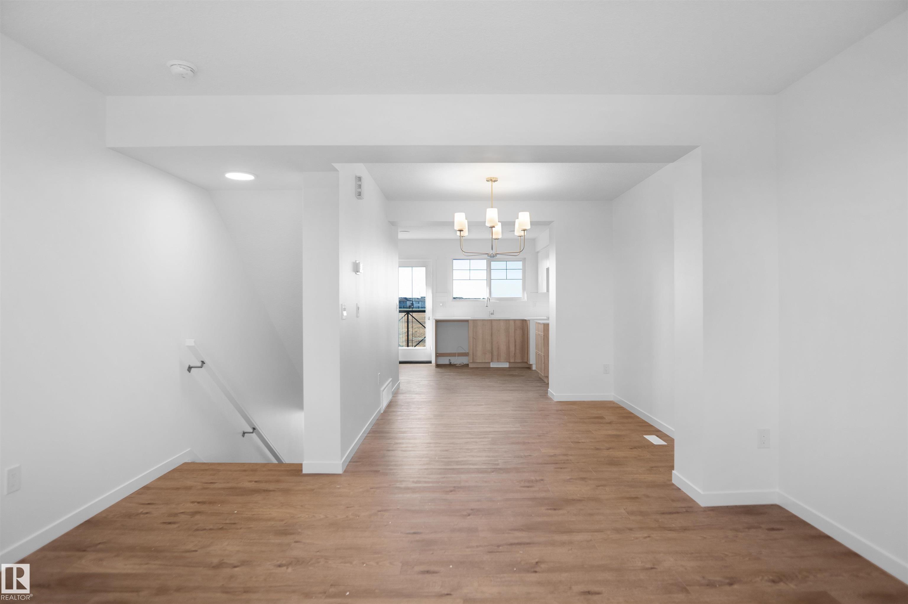 https://zimg.paragon.ice.com/ParagonImages/Property/PM/RAE/225398506/12/0/0/11df335f3a8b6d7e6af5a3ced0f9922c/1/a3c25af1e2fa98ef59527bac413ca1e8/225398506-731342E4-8CE0-481A-B4A8-640F351A92F6.JPG