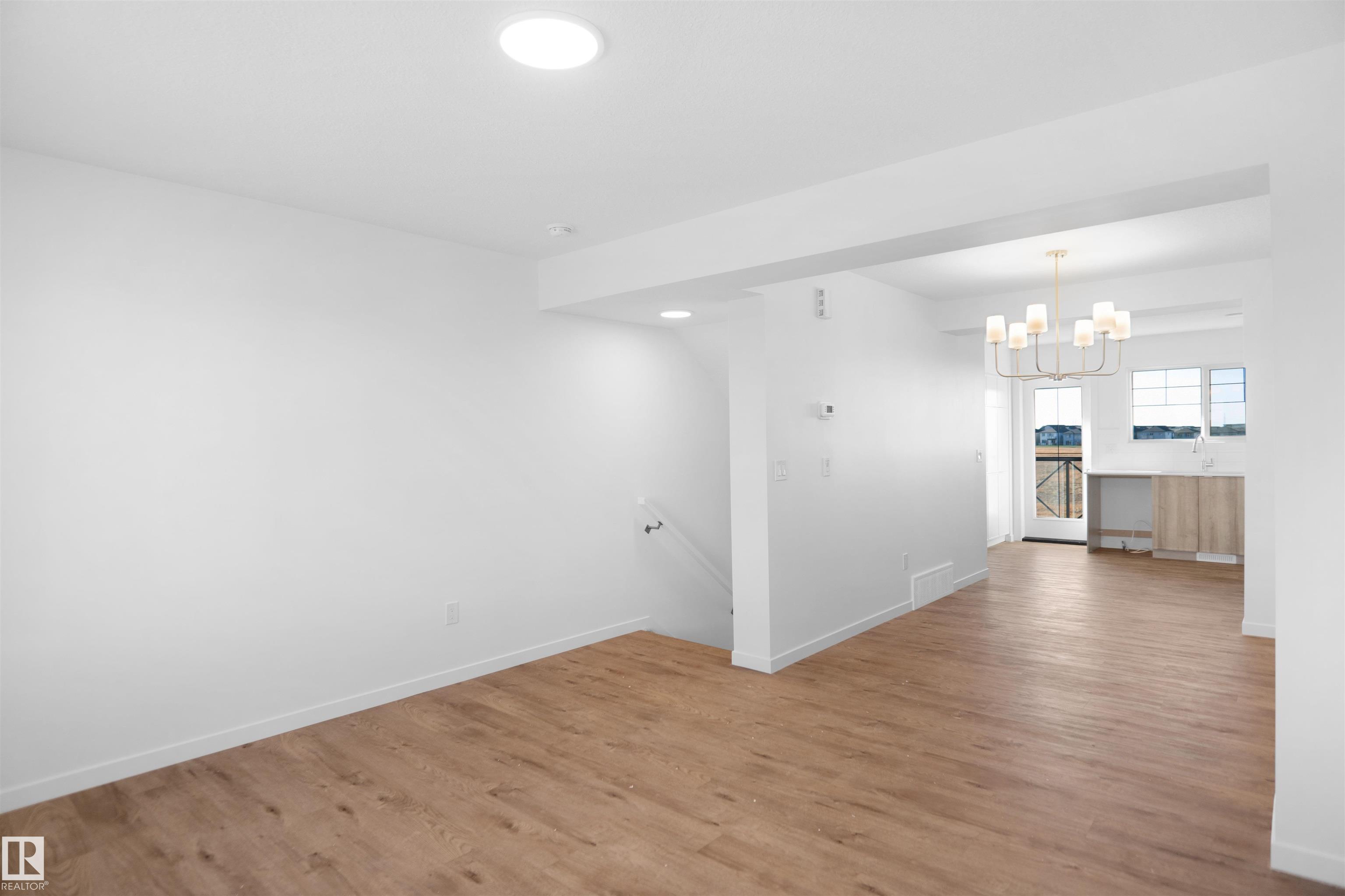https://zimg.paragon.ice.com/ParagonImages/Property/PM/RAE/225398506/13/0/0/0de1cacbcc3f2de09e7a782f2d3ac5b4/1/a3c25af1e2fa98ef59527bac413ca1e8/225398506-DF13EFE3-E37E-48CB-B9C2-DB3CF2B41F7F.JPG