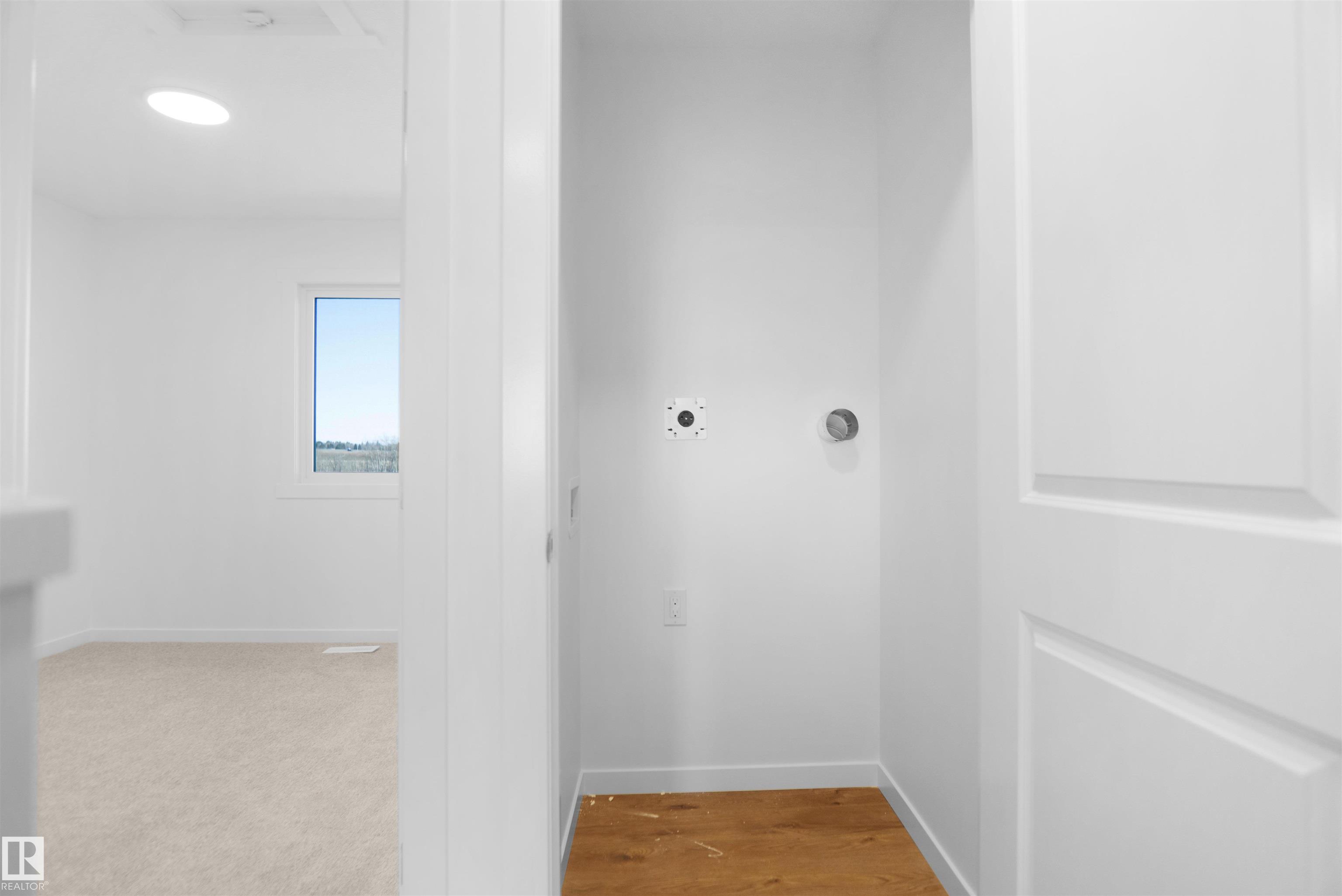 https://zimg.paragon.ice.com/ParagonImages/Property/PM/RAE/225398506/21/0/0/56184d063958d12b616862f7f3653010/1/a3c25af1e2fa98ef59527bac413ca1e8/225398506-842DD2F6-8580-4098-8F0E-9346C6098381.JPG
