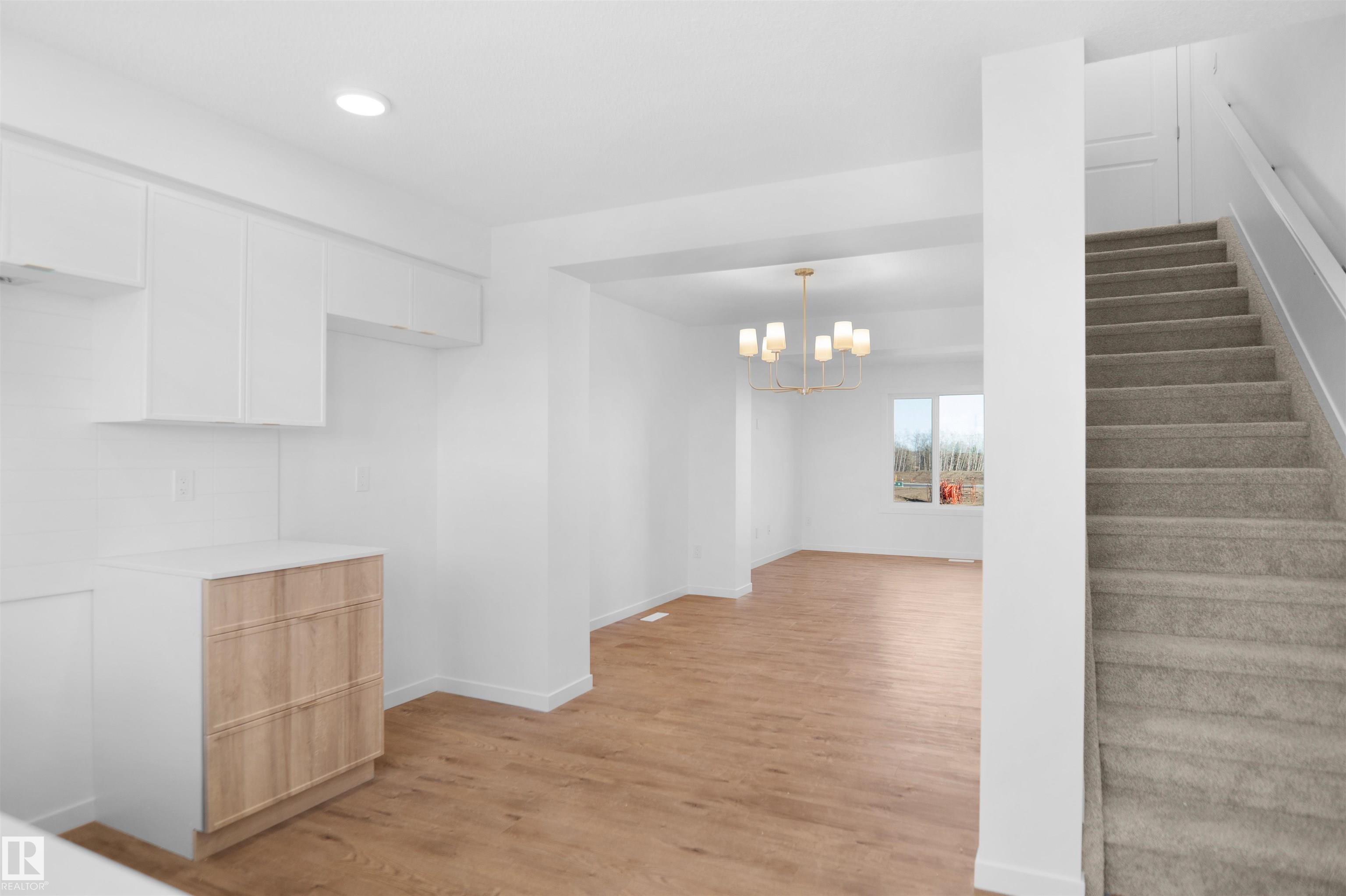 https://zimg.paragon.ice.com/ParagonImages/Property/PM/RAE/225398506/6/0/0/c83858792c67b7cd03d2c2eb39b29b21/1/a3c25af1e2fa98ef59527bac413ca1e8/225398506-80F1033D-1B85-45F7-A456-13BCBA193A84.JPG