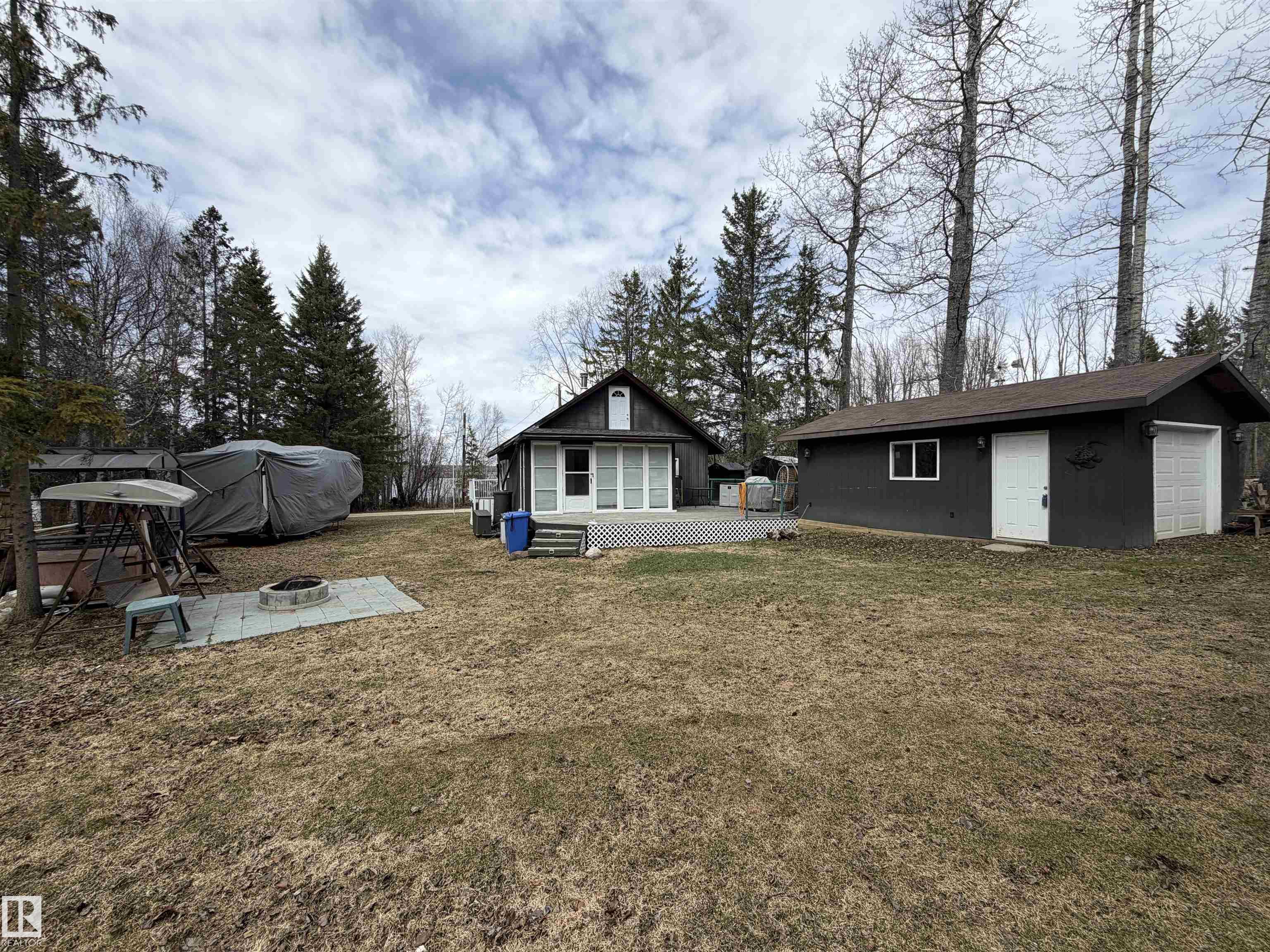 Photo 13 at 41 5414 Twp Rd 535, Eureka Beach, Rural Parkland County