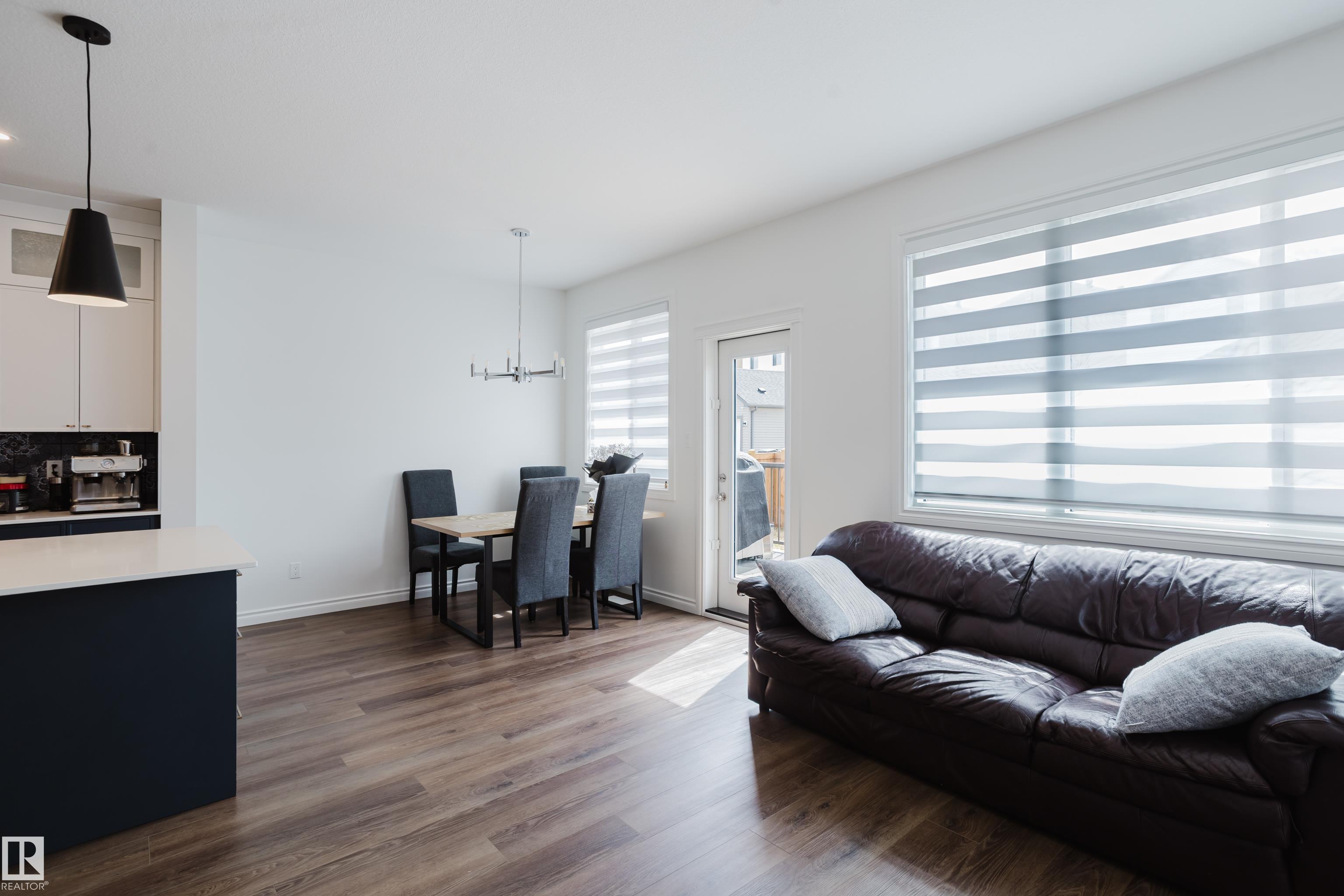 https://zimg.paragon.ice.com/ParagonImages/Property/PM/RAE/225398515/20/0/0/50a93cbf0bc6a8371a683d0335ad7bd2/1/cd7be74fa1fdd7f2cda0ccc9c051d5b9/225398515-73d116f6-8f2b-417a-b6ab-7a31359164b9.JPG
