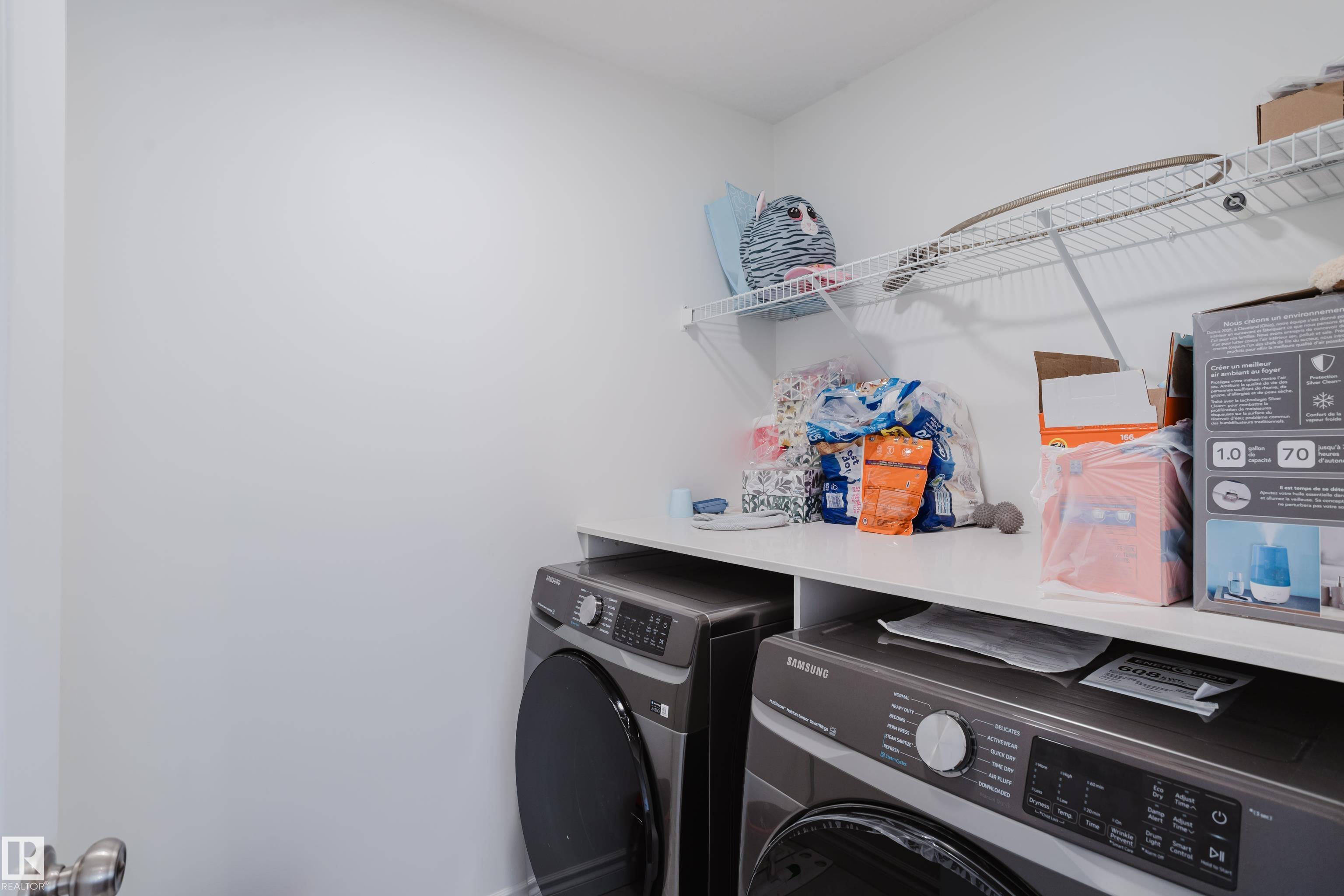 https://zimg.paragon.ice.com/ParagonImages/Property/PM/RAE/225398515/35/0/0/256285d358ea707e44710d1b53419025/1/cd7be74fa1fdd7f2cda0ccc9c051d5b9/225398515-bb8c1758-ad16-4000-a2e5-8e29bd7122e5.JPG