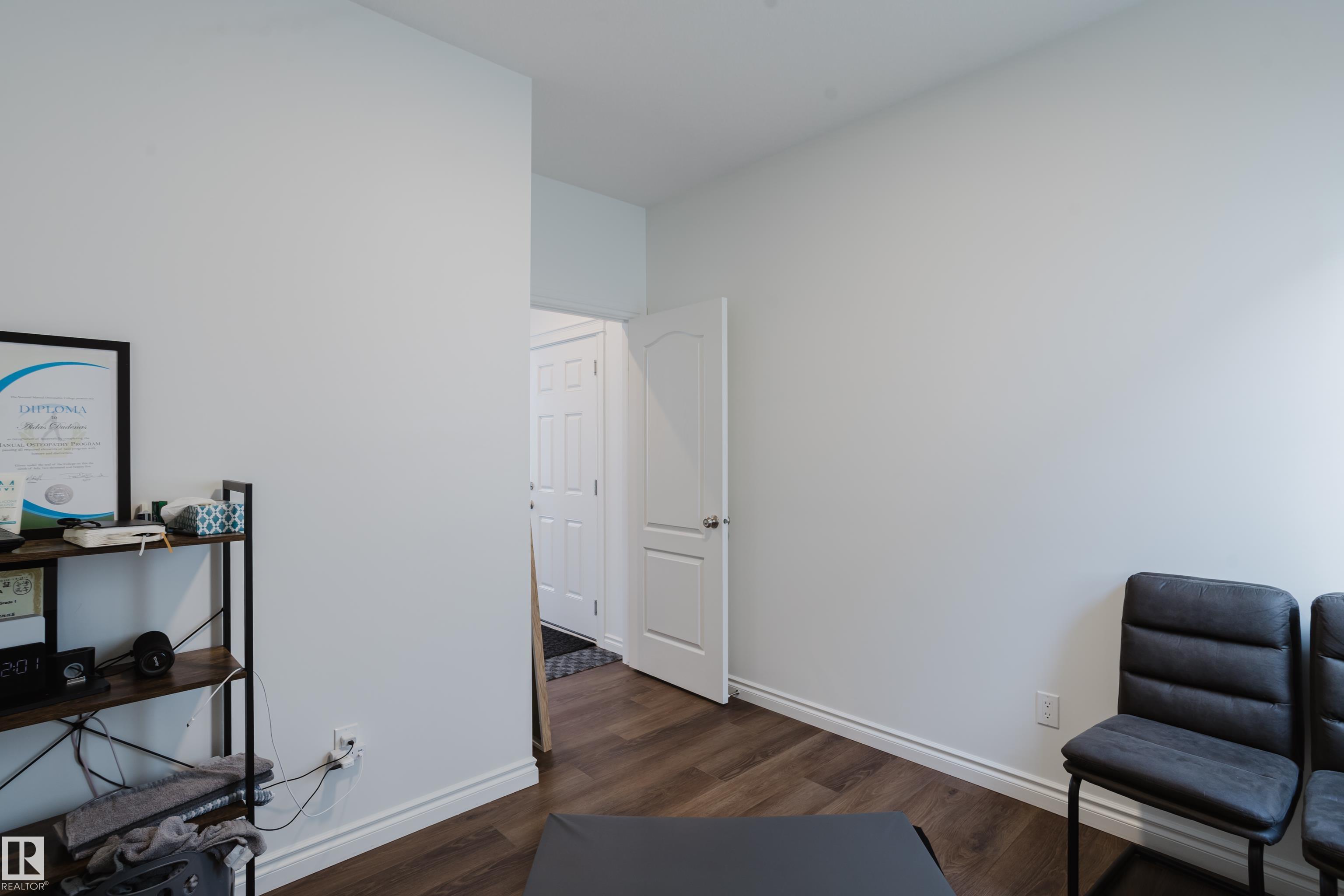 https://zimg.paragon.ice.com/ParagonImages/Property/PM/RAE/225398515/6/0/0/44f5e7b767fc0ad17242753e98a1ffea/1/cd7be74fa1fdd7f2cda0ccc9c051d5b9/225398515-203d9d89-aa09-4025-8695-58fa4193e9ed.JPG
