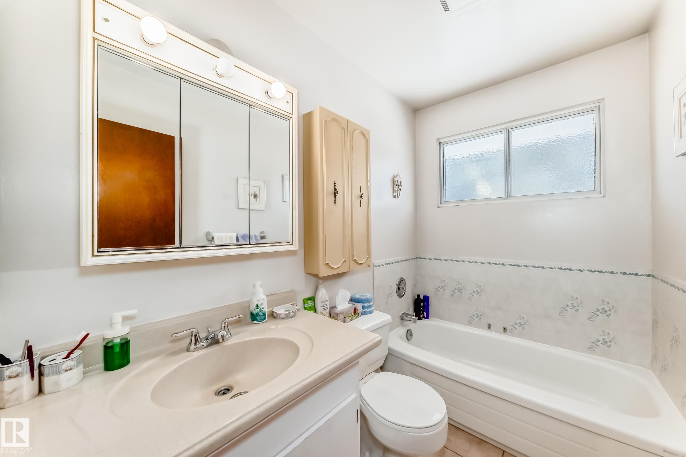 Photo 28 at 12237 135 Street NW, Dovercourt, Edmonton