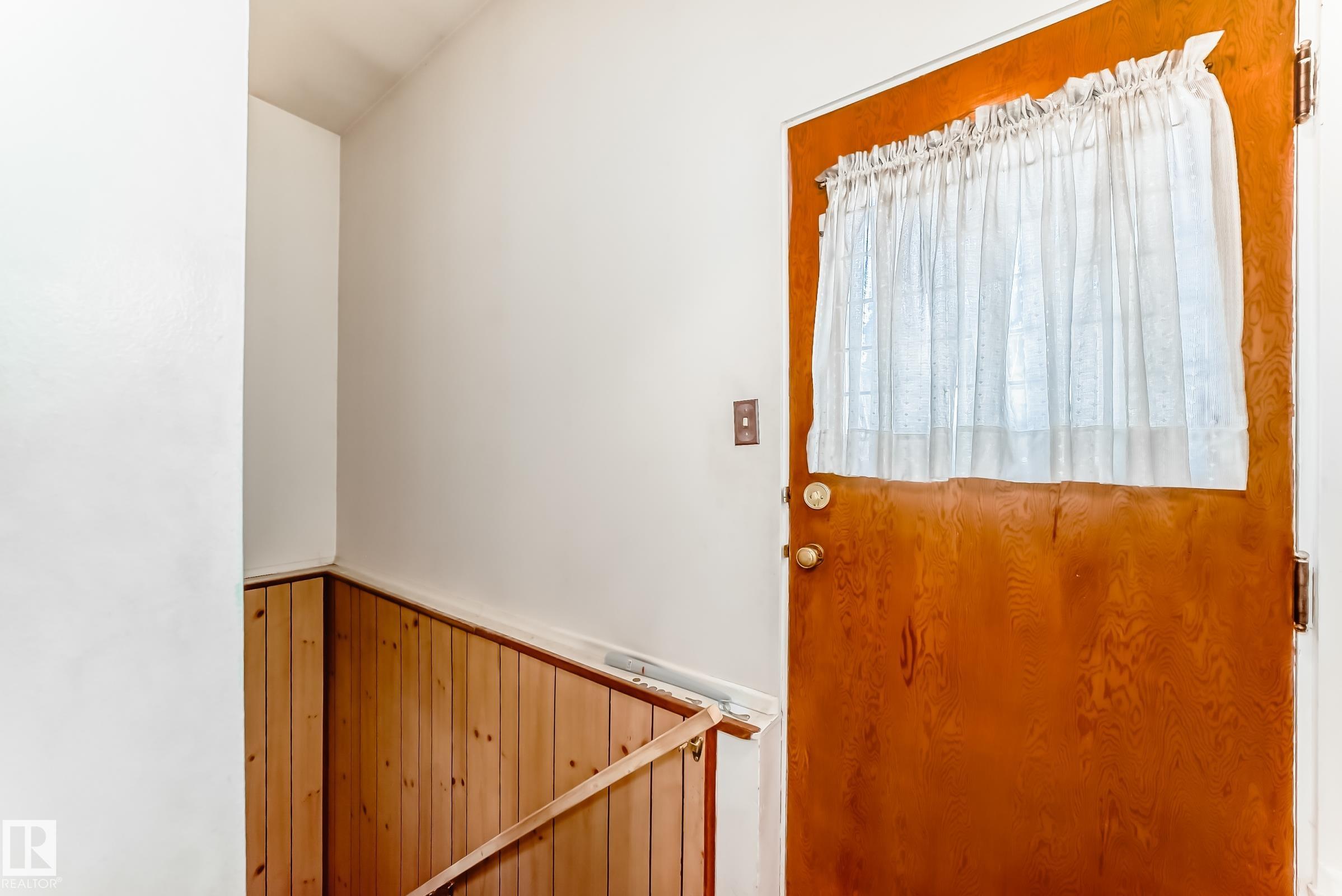 Photo 31 at 12237 135 Street NW, Dovercourt, Edmonton
